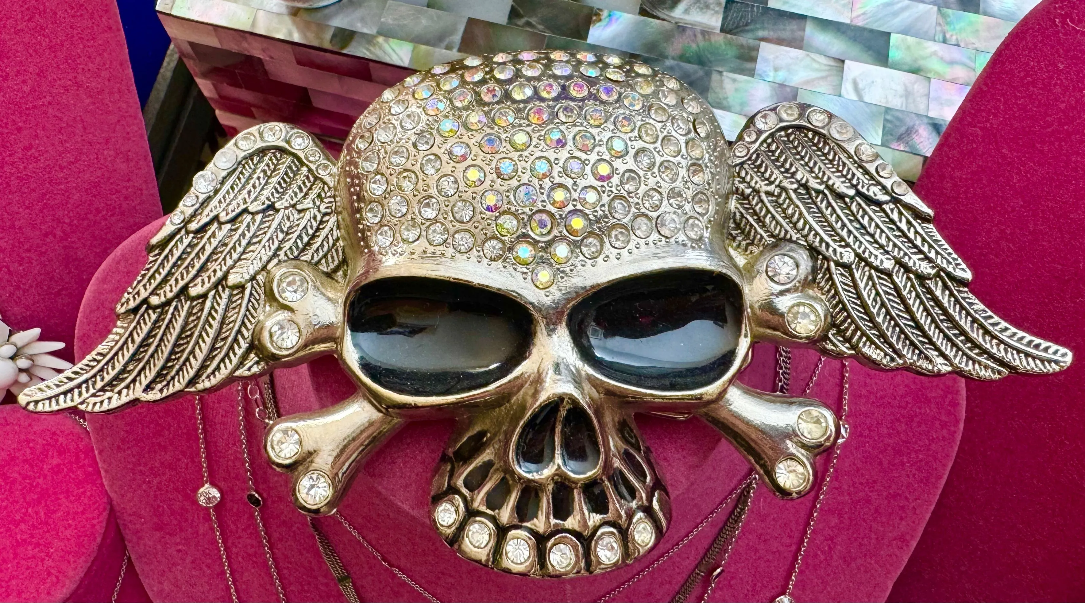 Product image for Silver tone with clear rhinestones and aurora borealis with enamel skull w/ wings belt buckl