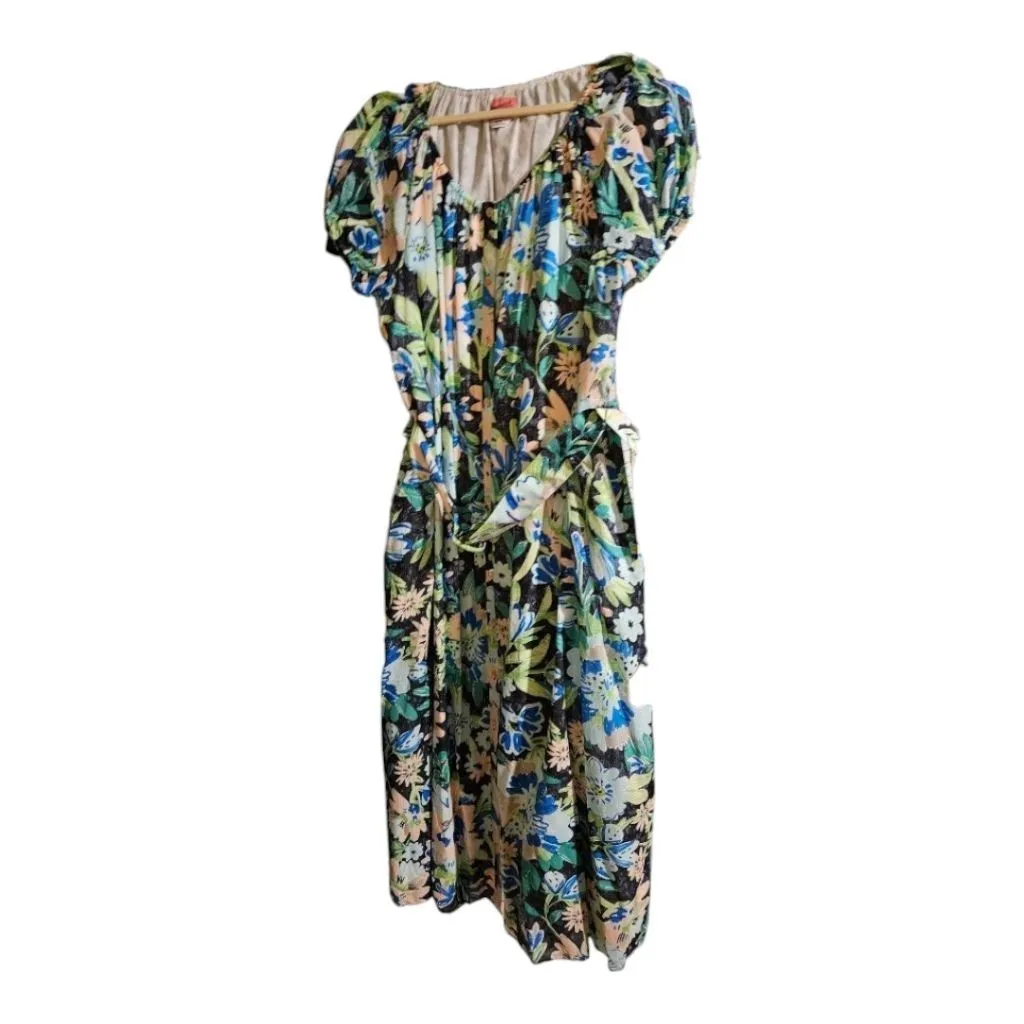 Listing Image Blurred Background
