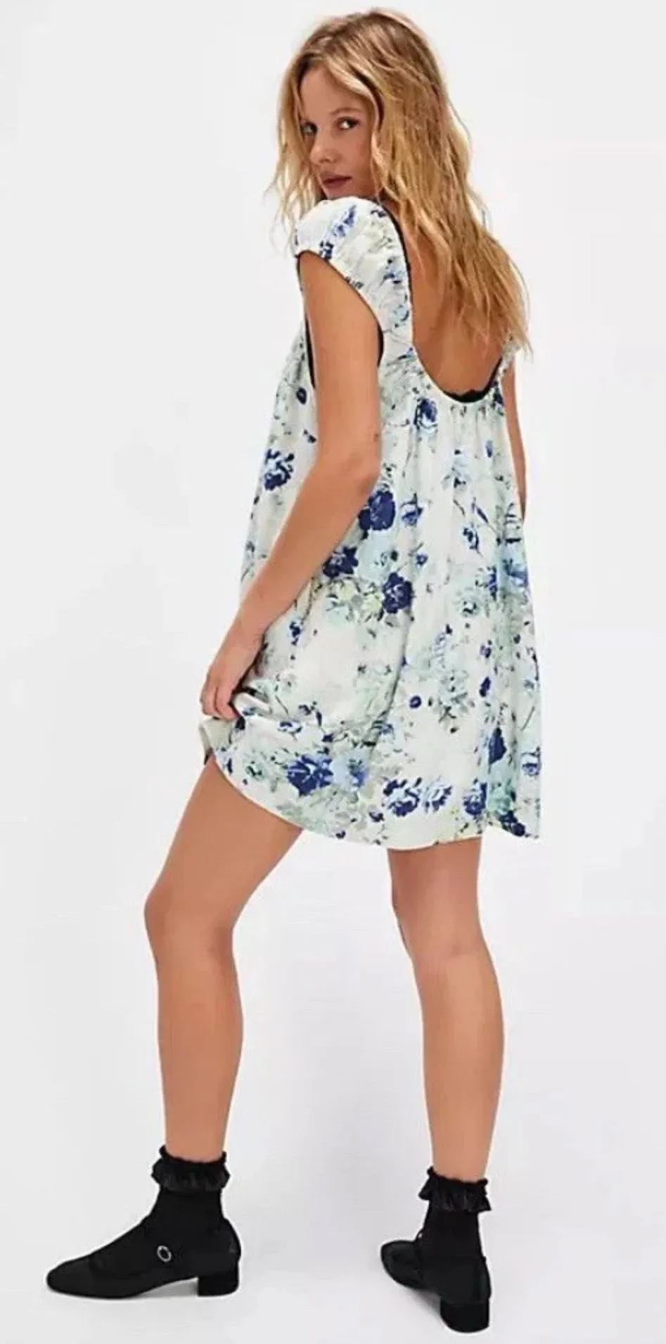 Listing Image Blurred Background