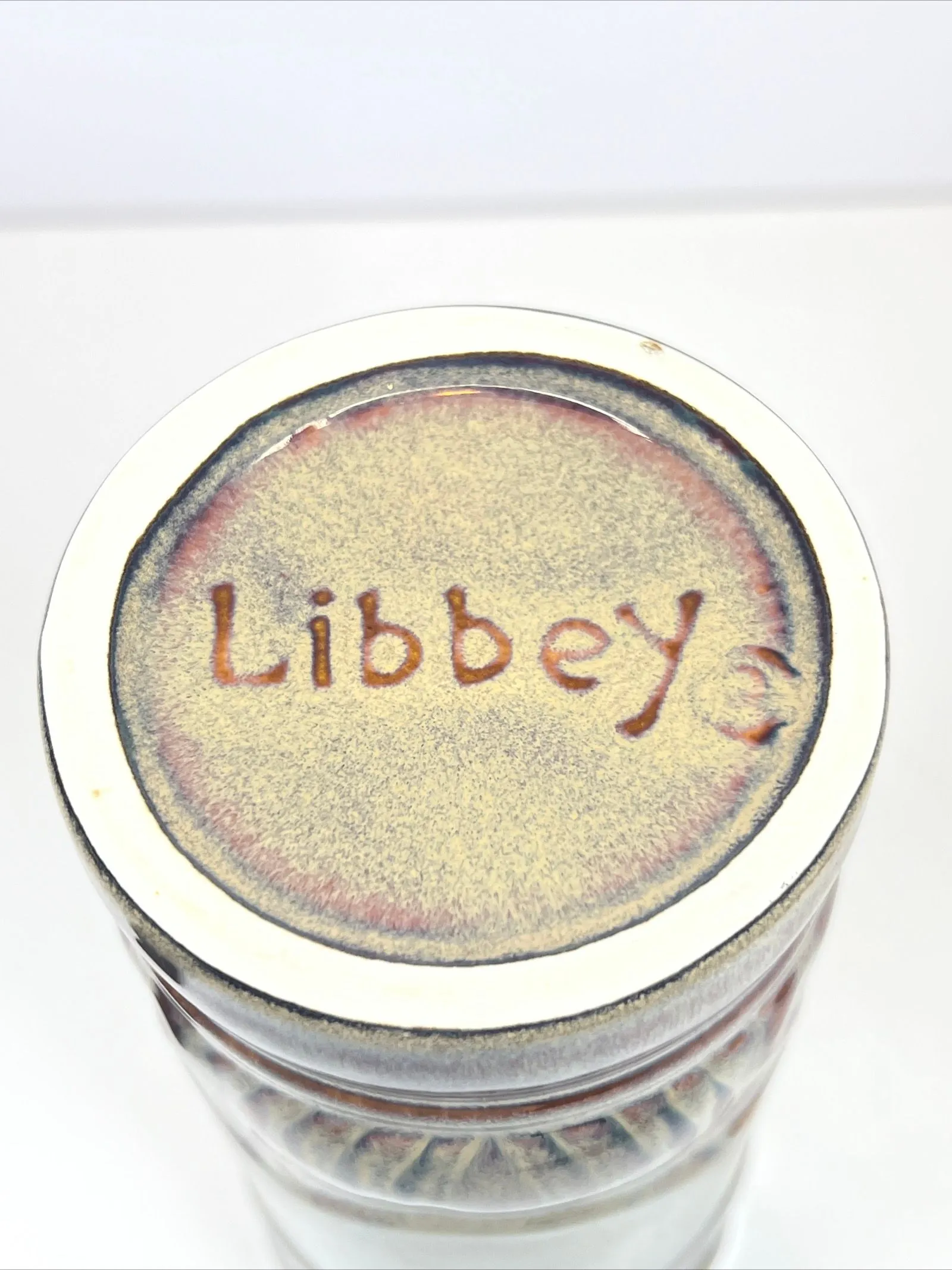 Listing Image Blurred Background