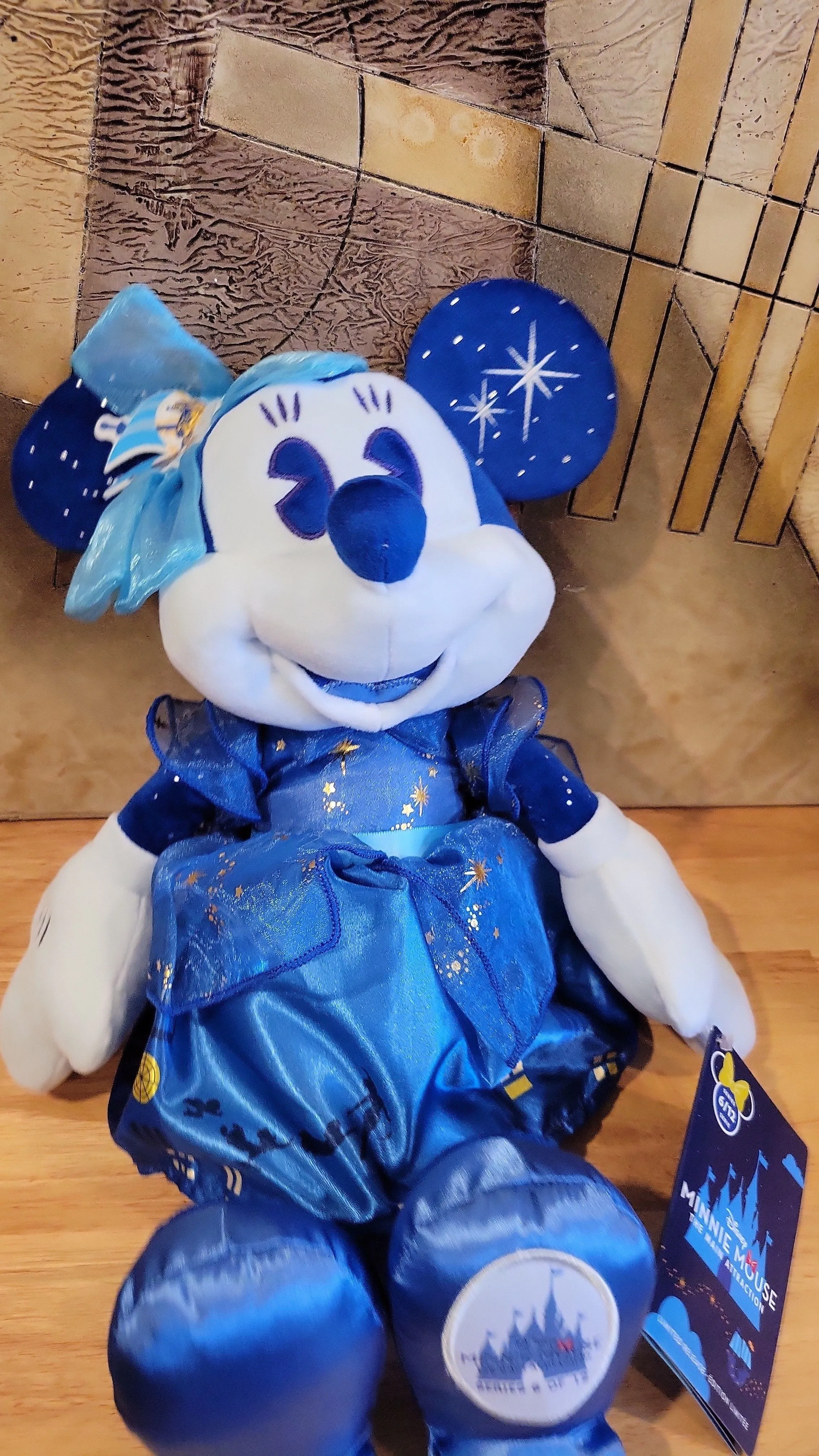 Product image for NEW Minnie Mouse Main Attraction Peter Pan Plush