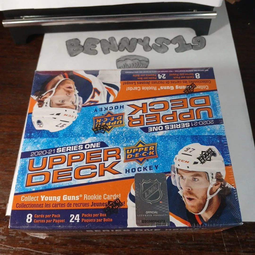 Product image for 2020-21 Series 1 Retail Box - Ripped and Shipped Yg chase Lafreniere, Robertson, Oettinger