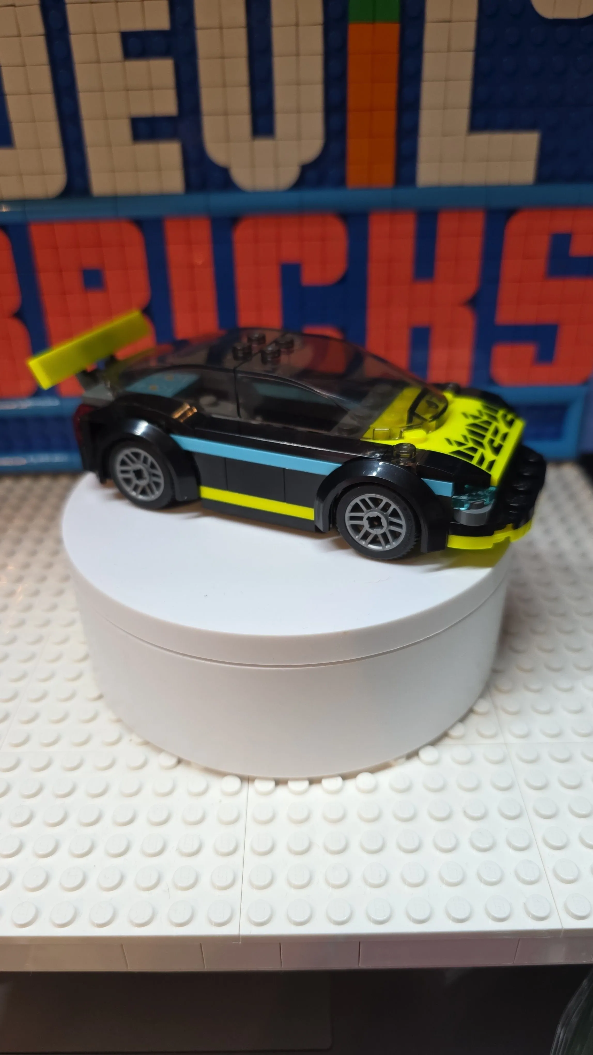 69c224bb-c58f-4eae-bb39-6502a0c84465