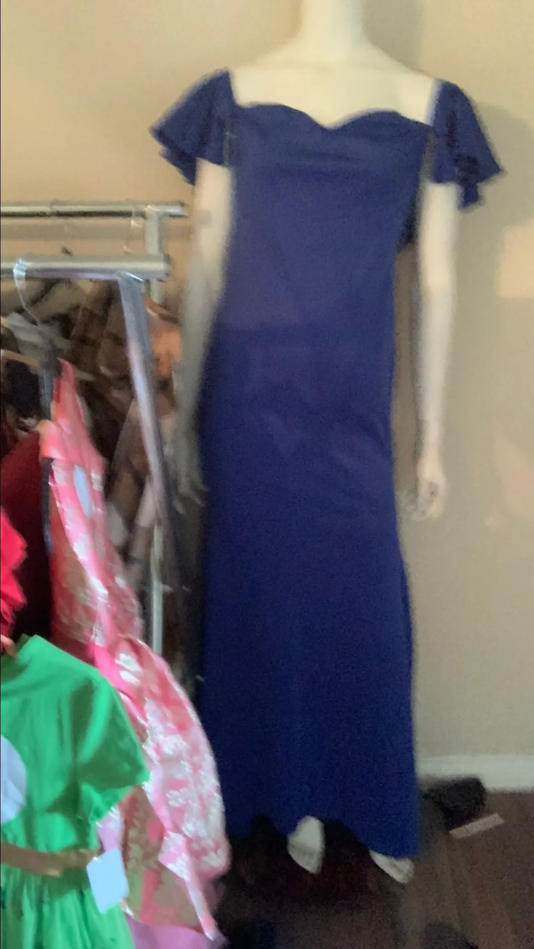 Listing Image Blurred Background