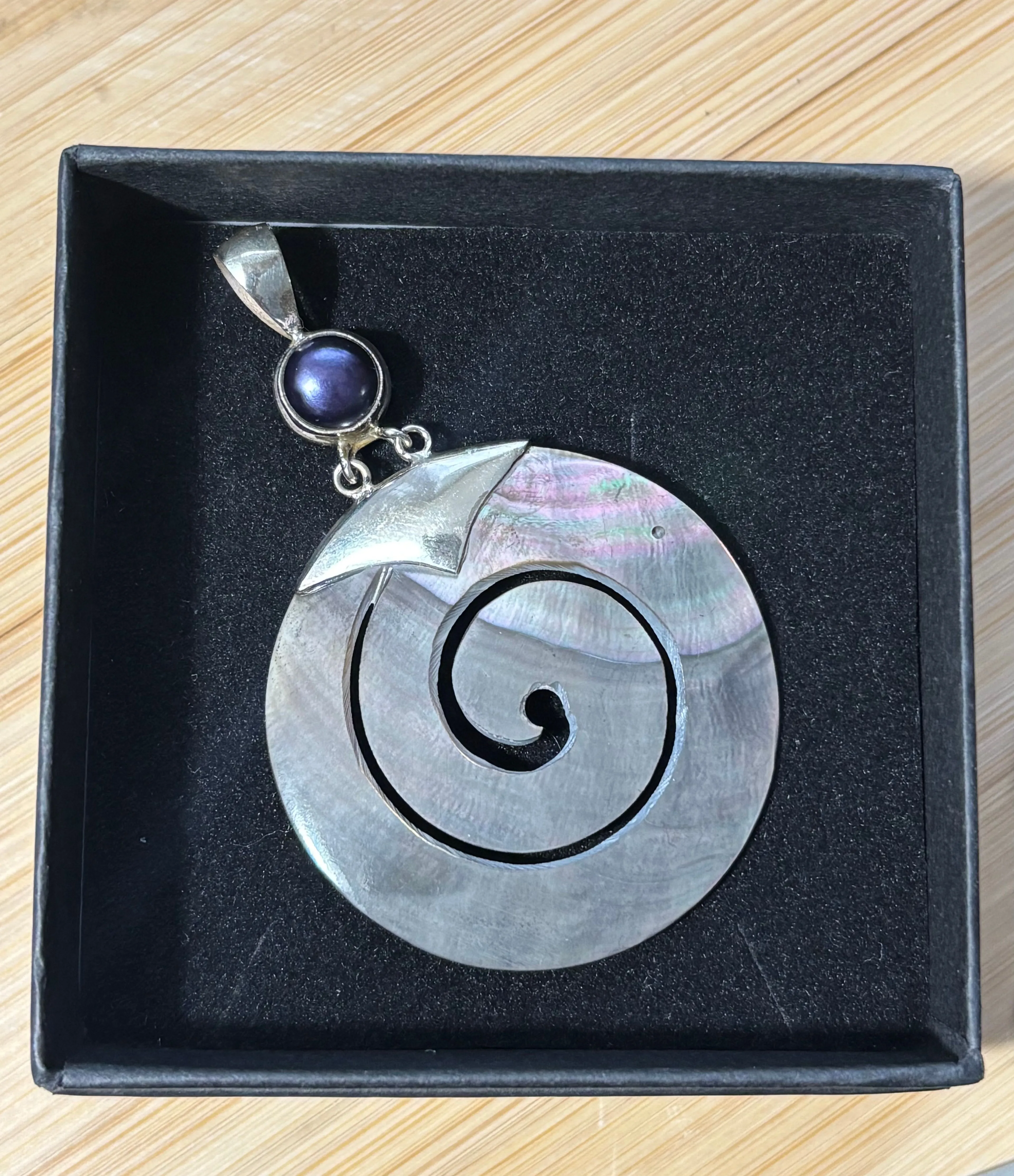 Product image for BRAND NEW 925. Silver Pearl pendent