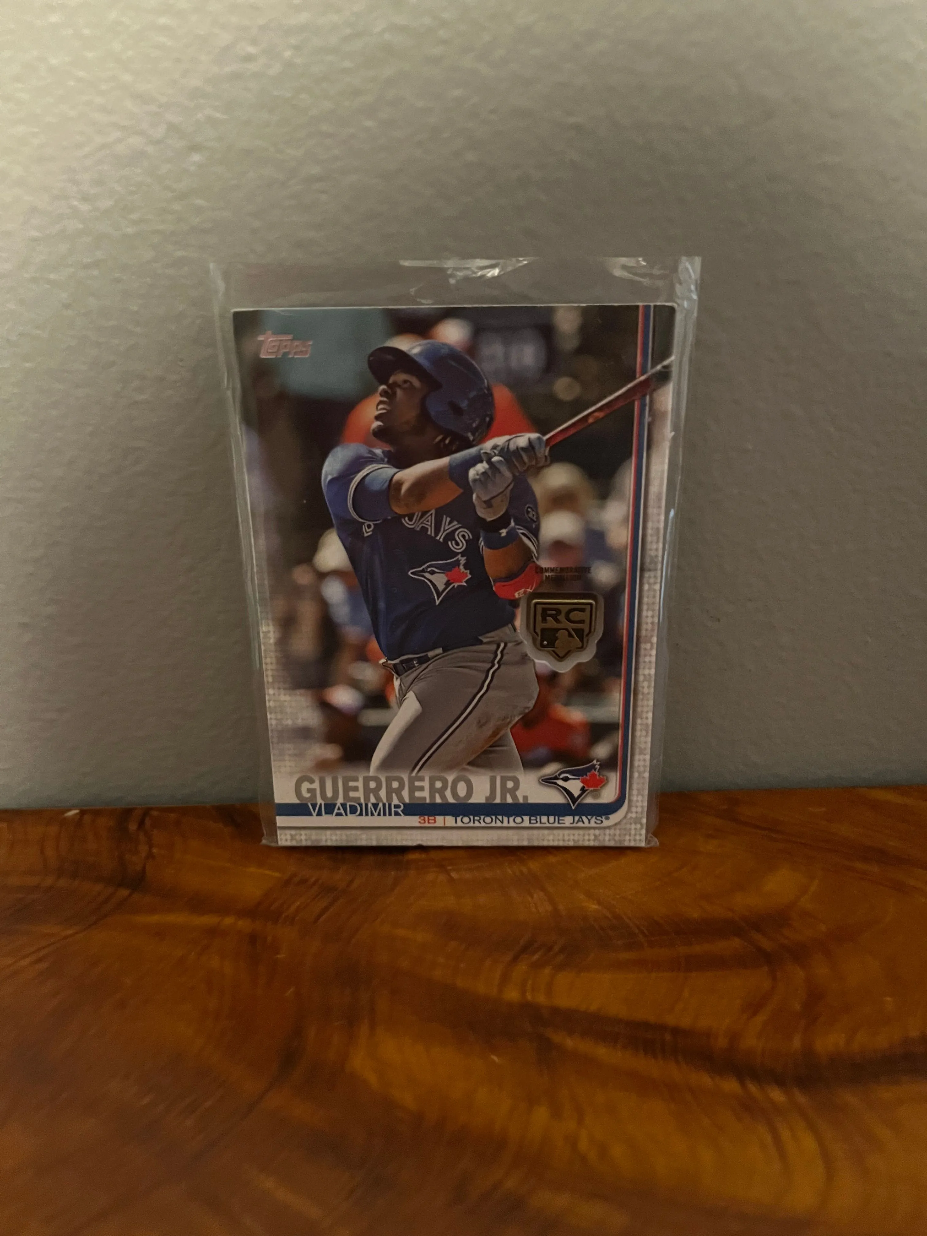 Product image for 2020 Rookie Card Retrospective Logo Medallion Card Vlad Guerrero Jr.