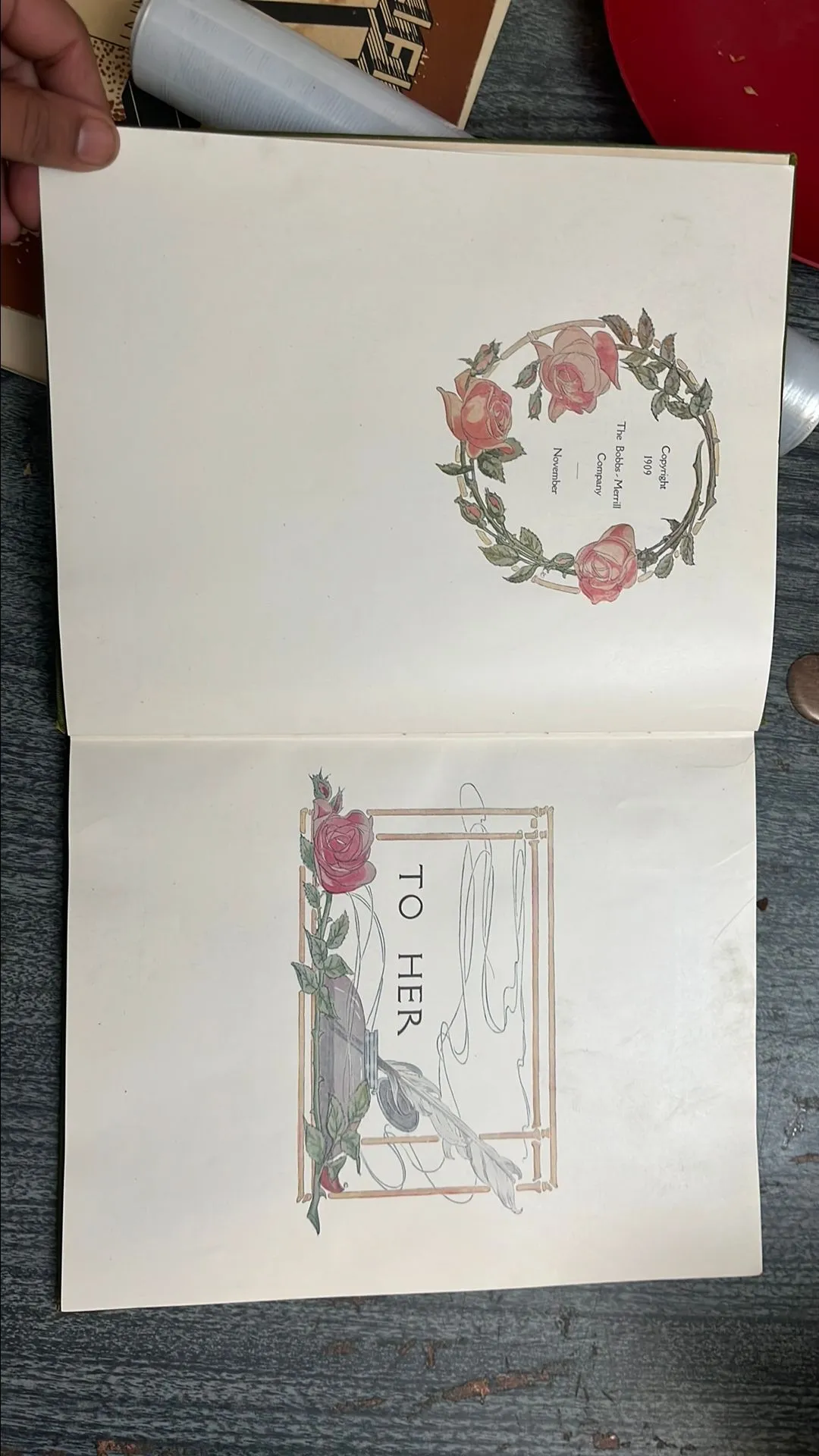 Listing Image Blurred Background