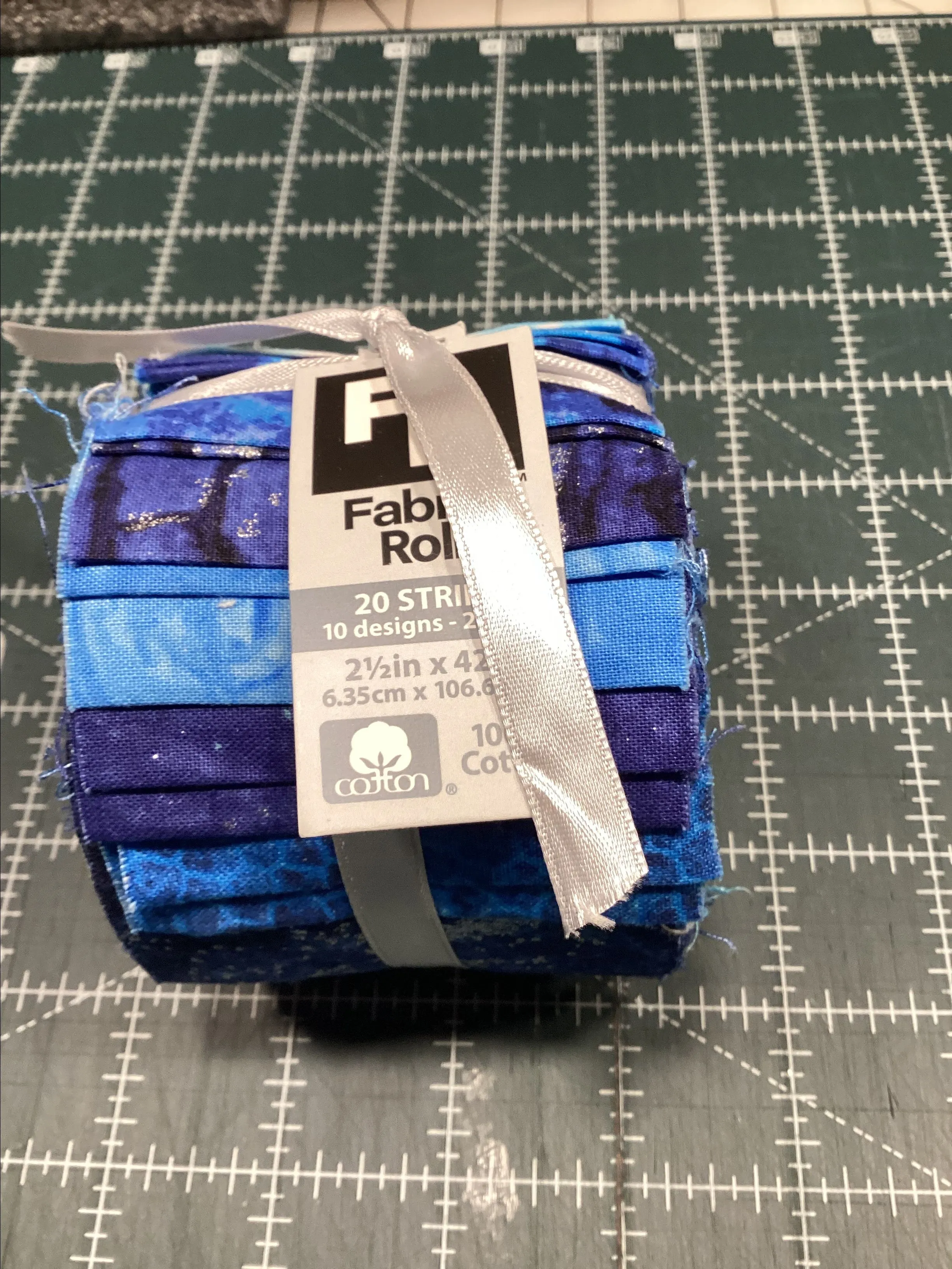 Product image for Small jelly roll Joan's fabrics 20 strips