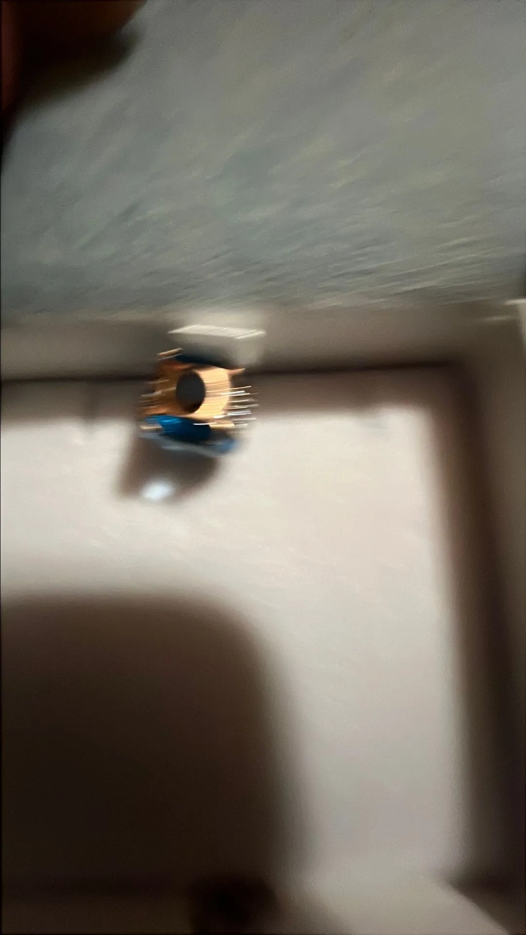Listing Image Blurred Background
