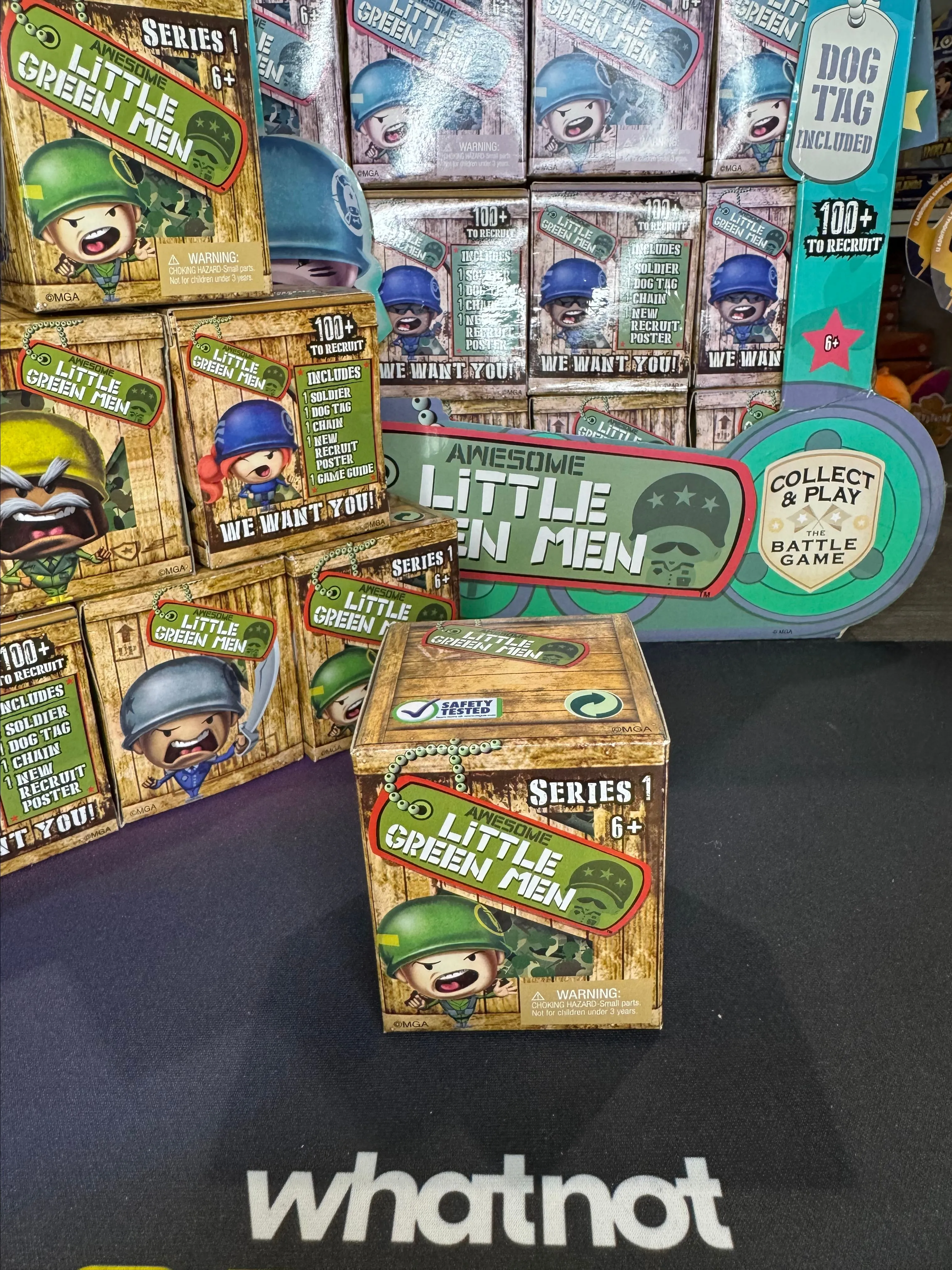 Product image for Awesome Little Green Men Series 1 (One Figure)
