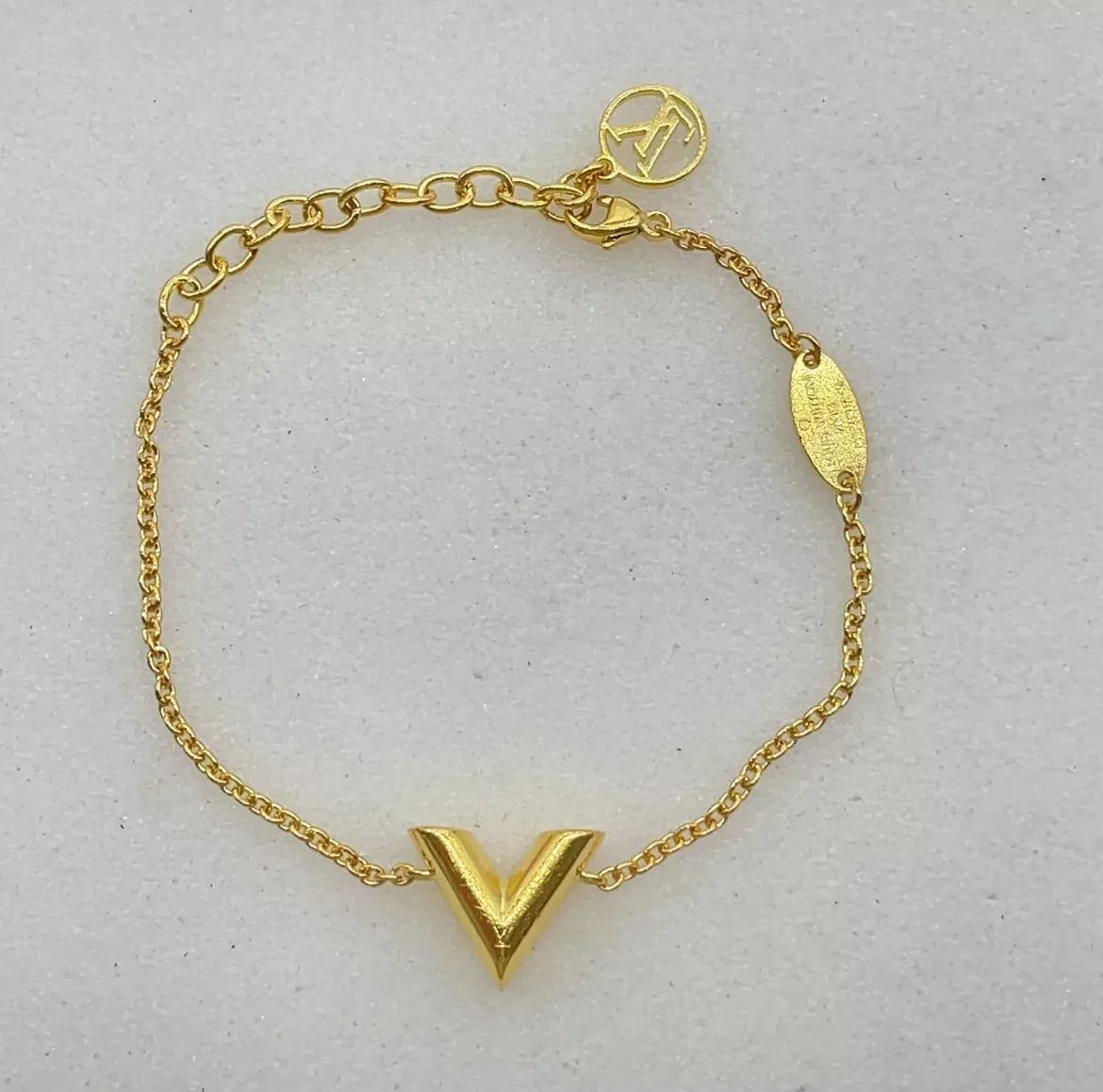 Product image for Auth Louis Vuitton Bracelet Essential V M00858 / M61084
