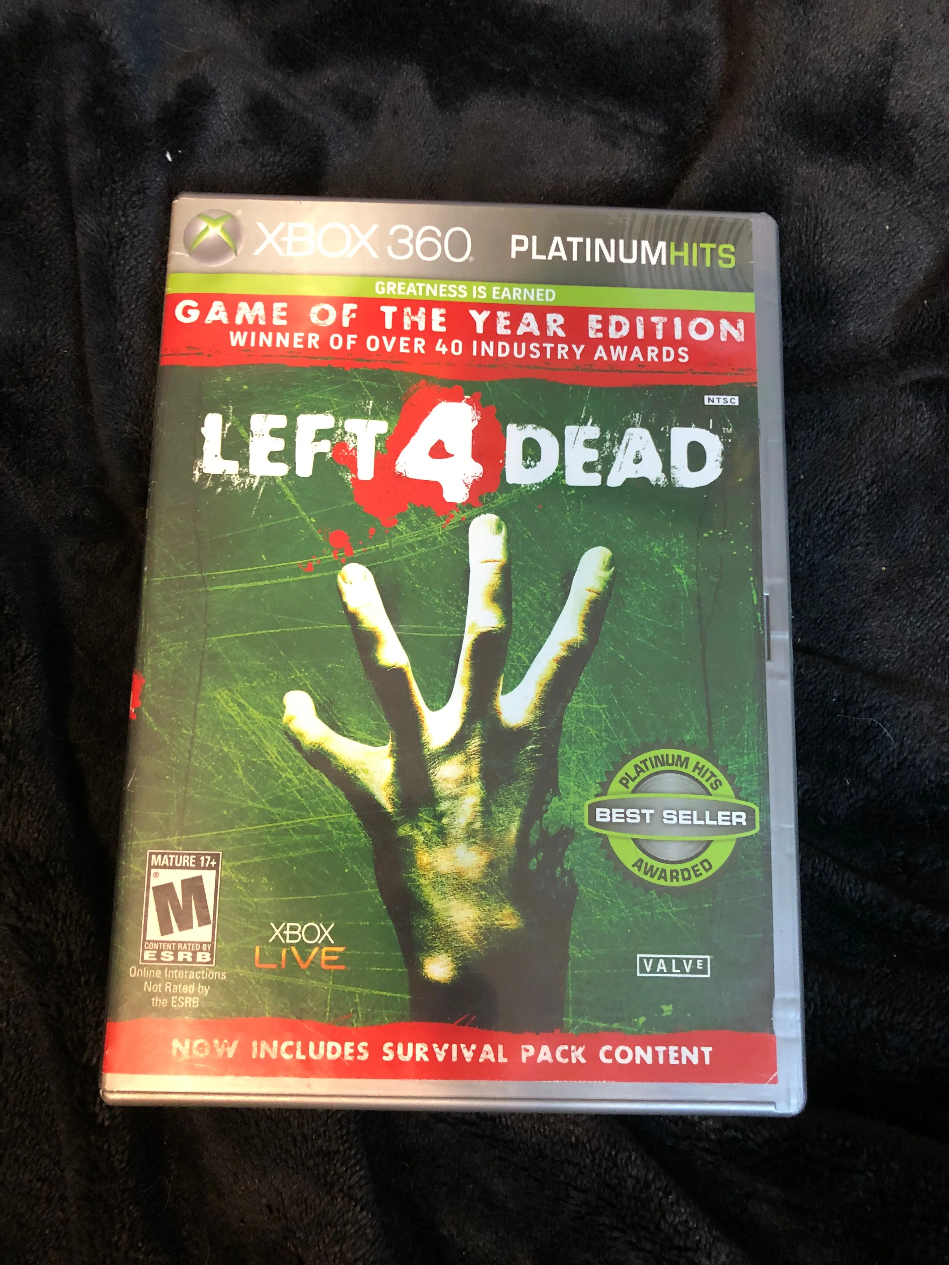Product image for Xbox 360 Platinum Hits Left 4 Dead [Game of The Year]