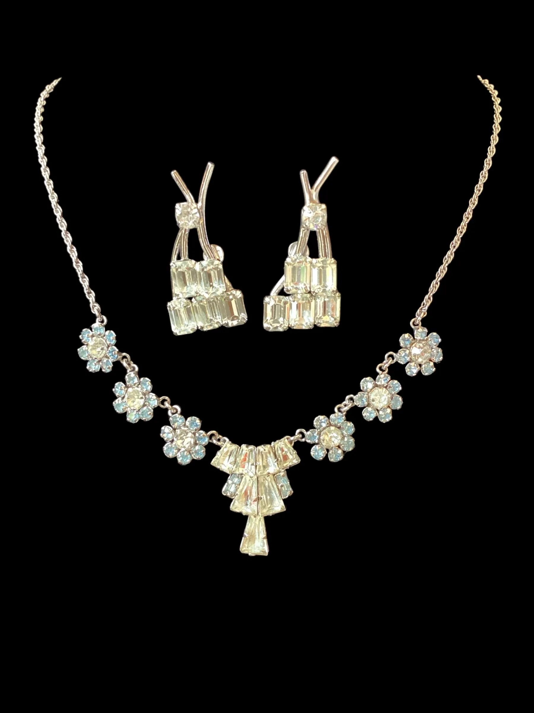 Product image for 1950's Star Art Sterling Necklace & Earrings Set (t49)