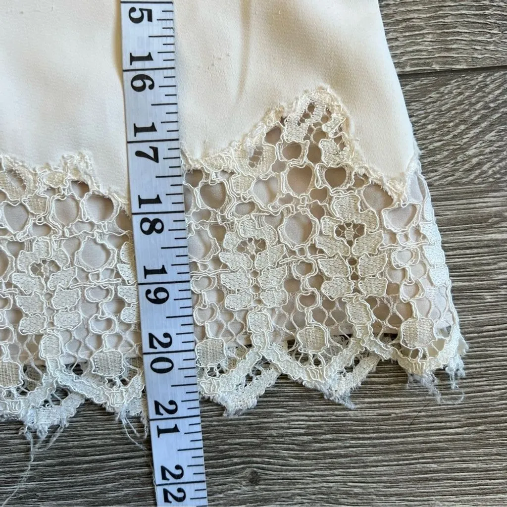 Listing Image Blurred Background