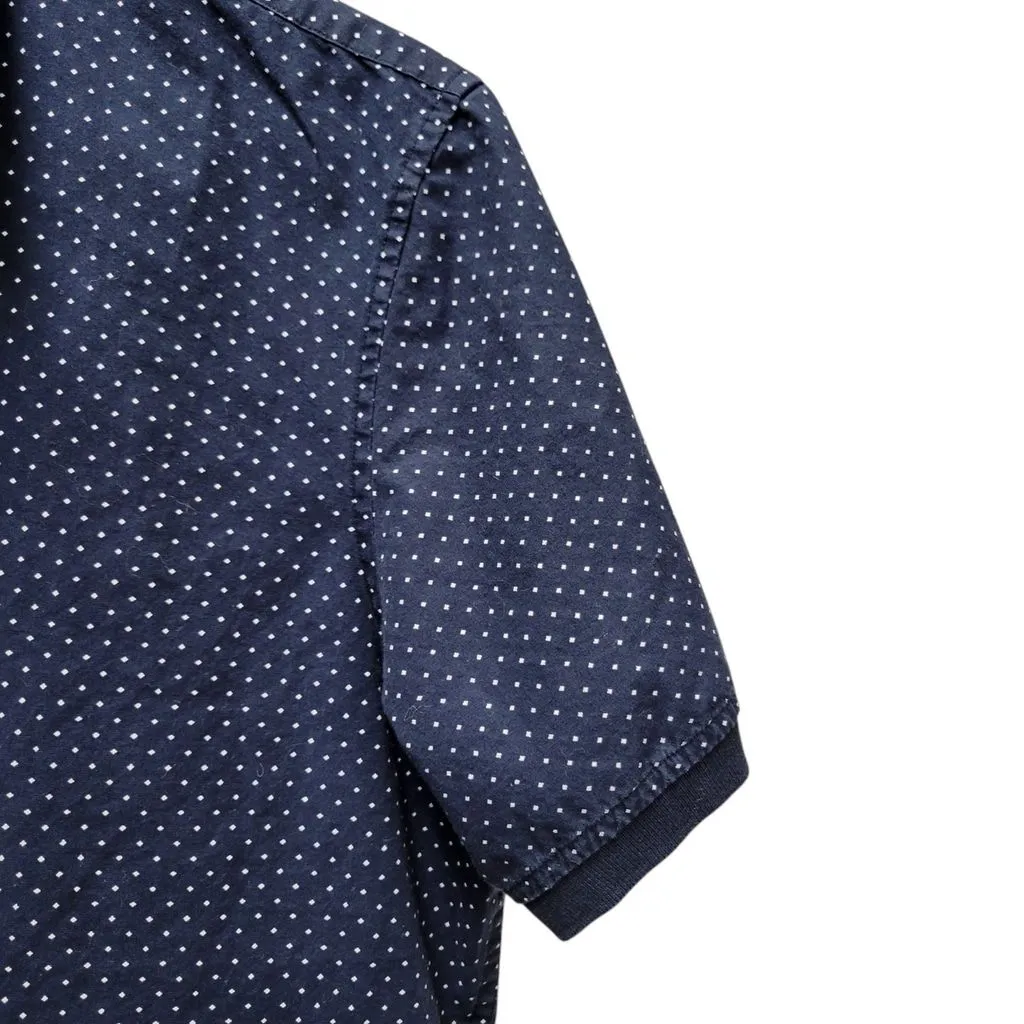 Listing Image Blurred Background