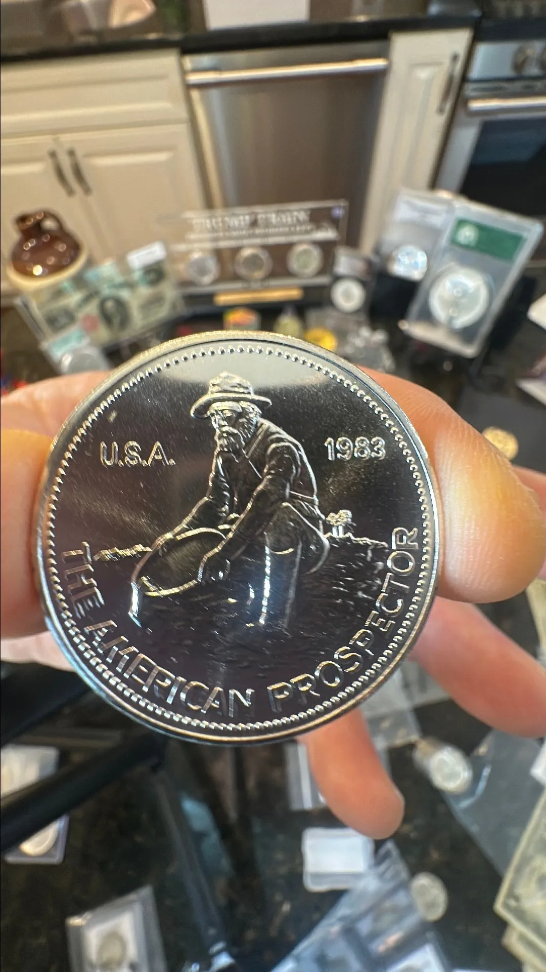 Product image for 1983 Engelhard Prospectors 1oz silver
