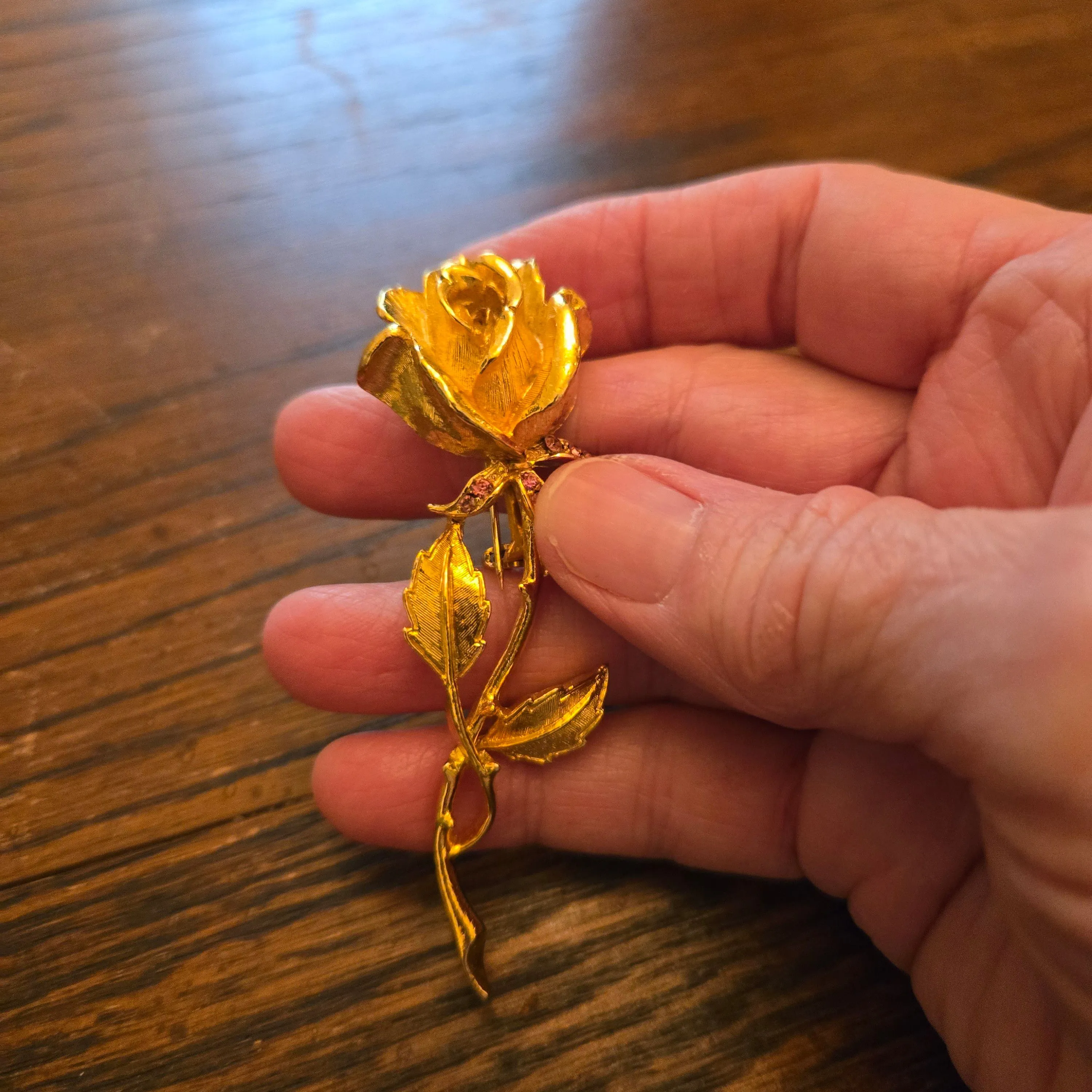 Product image for Gerrys rose brooch