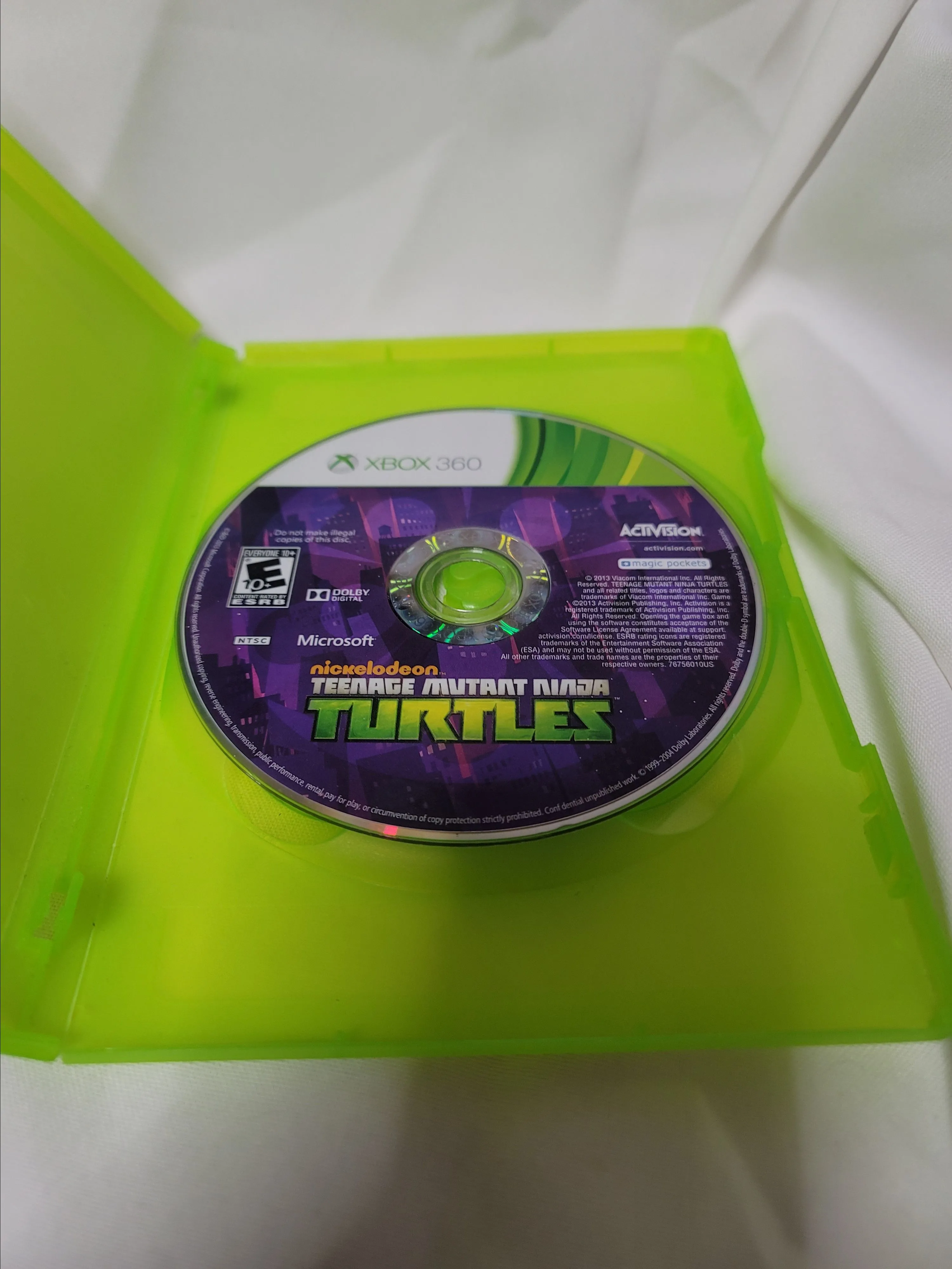 Product image for XBOX 360 Teenage Mutant Ninja Turtles (Disc is scratched, but tested good)
