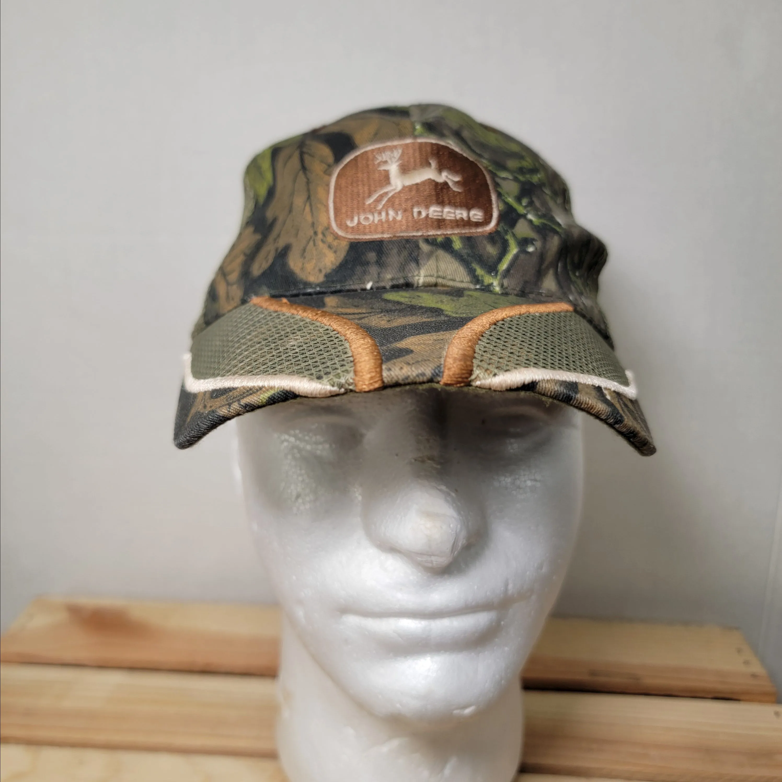 Listing Image Blurred Background