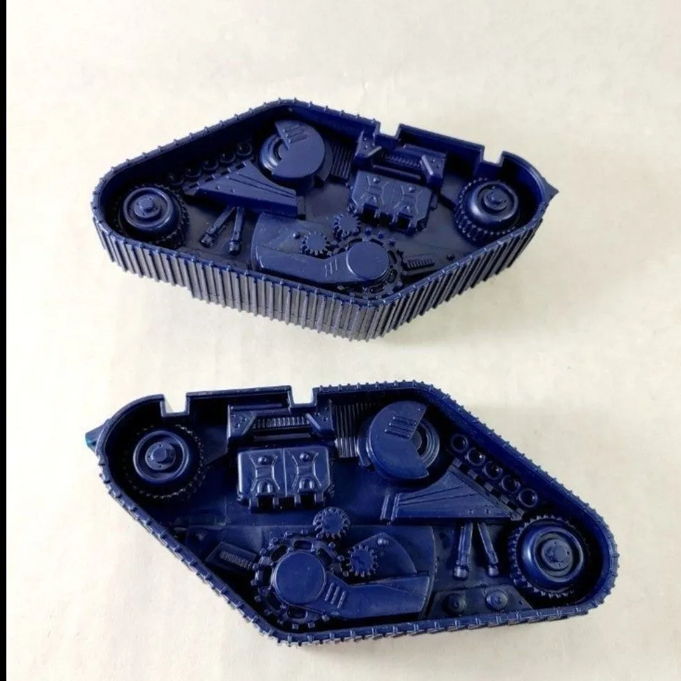 Product image for g.i. Joe maggot tank track parts