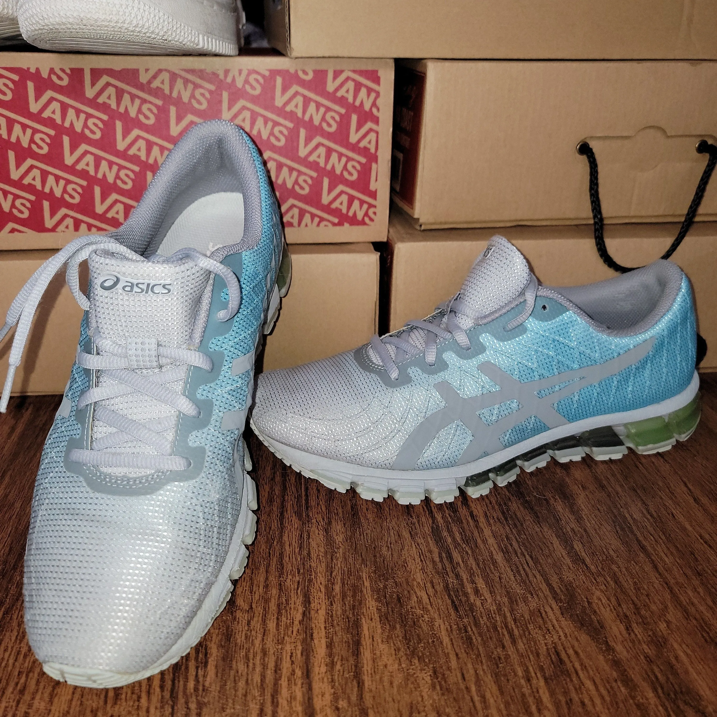 Product image for size 9.5, AsicsGel-Quantum 180 Gray/Blue Athletic Running Shoes
