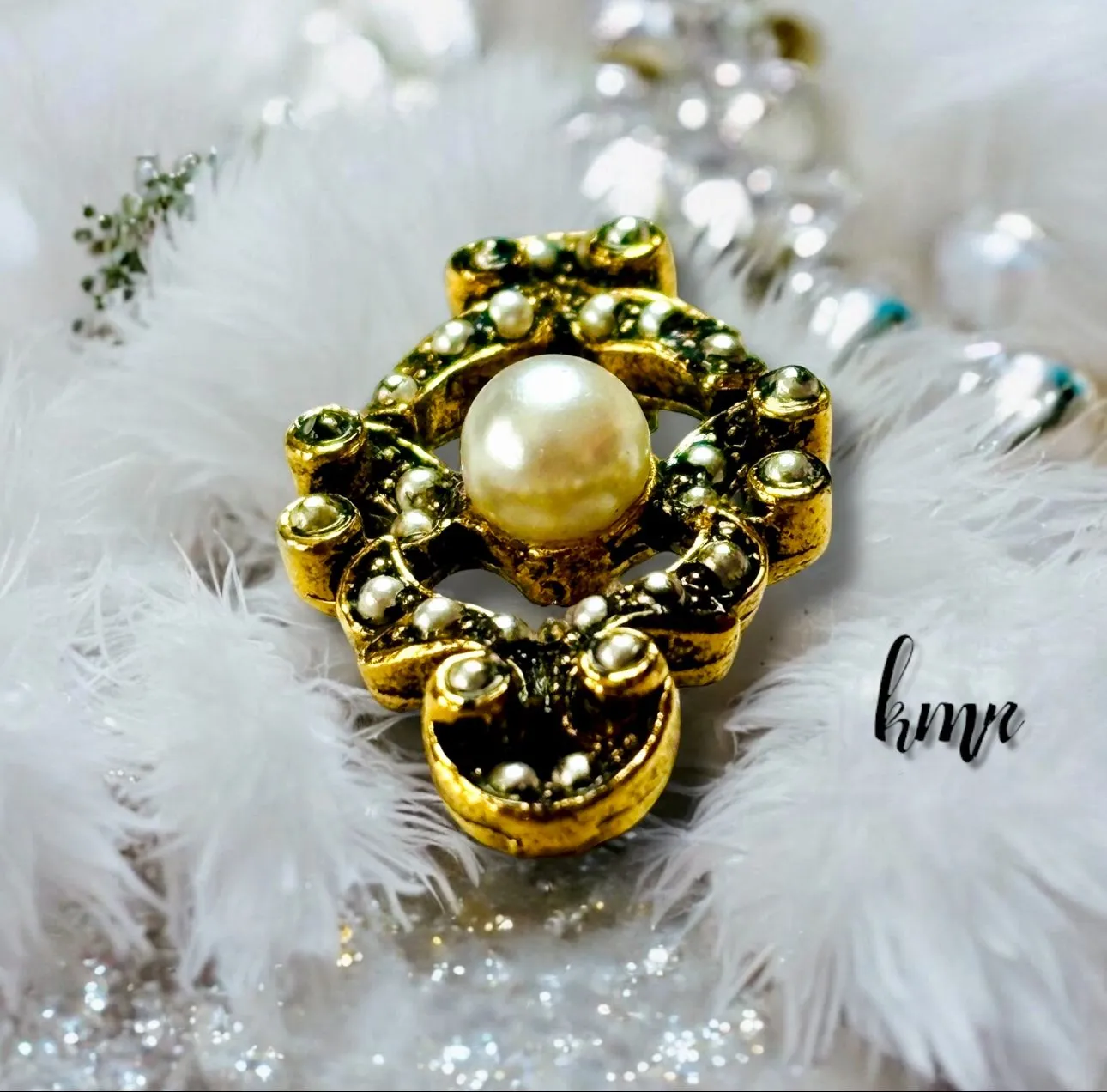 Listing Image Blurred Background