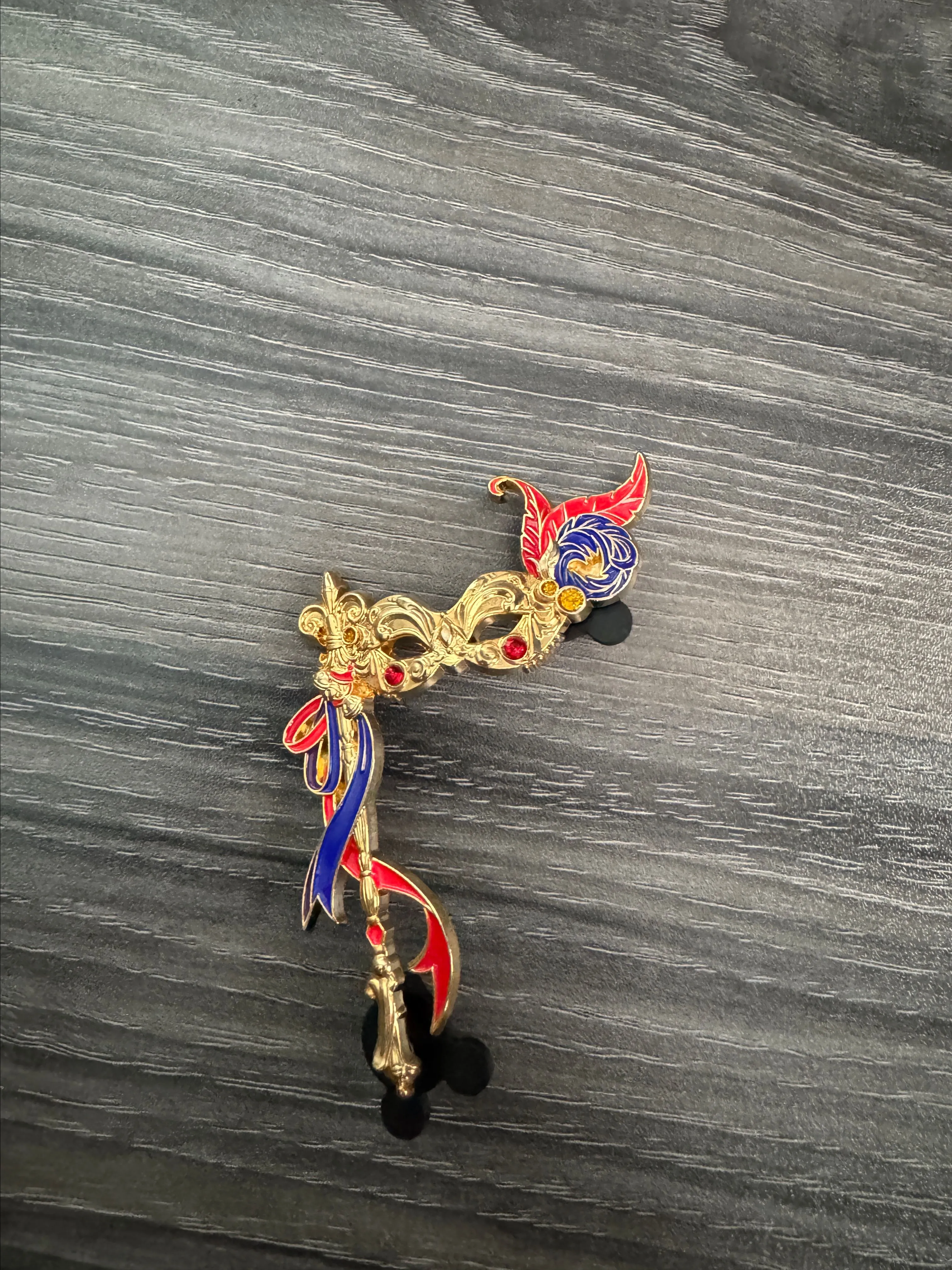 Product image for Designer Collection Midnight Masquerade Esmeralda Mask Pin Limited Edition