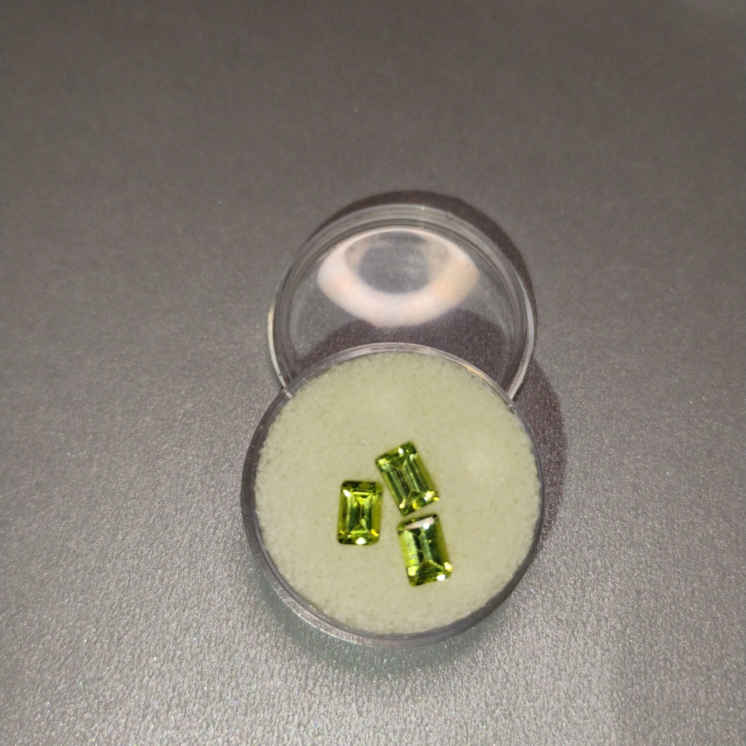 Product image for 1.80ct Peridot