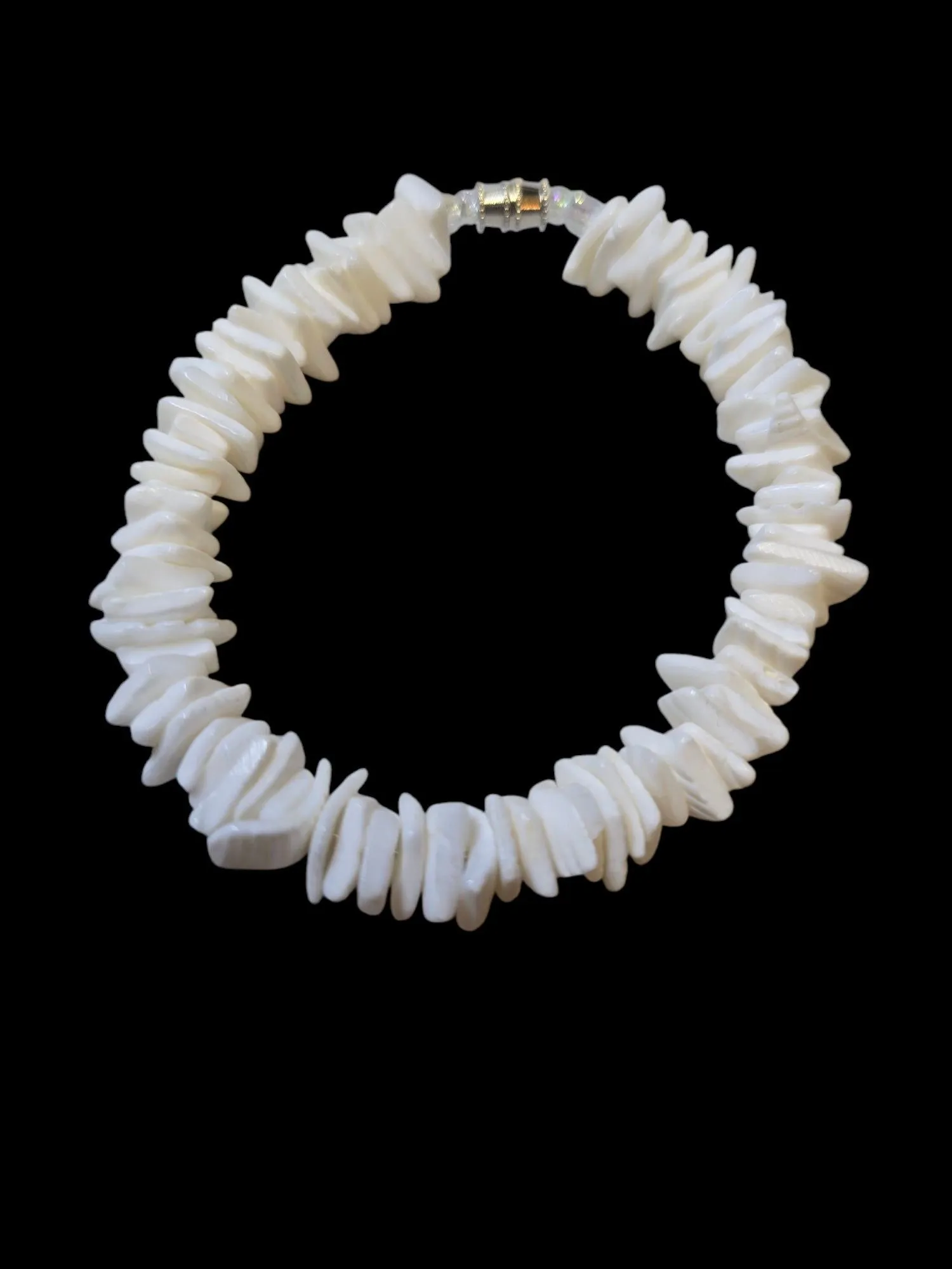 Product image for 008 Vintage shell bracelet with barrel clasp  6.25"