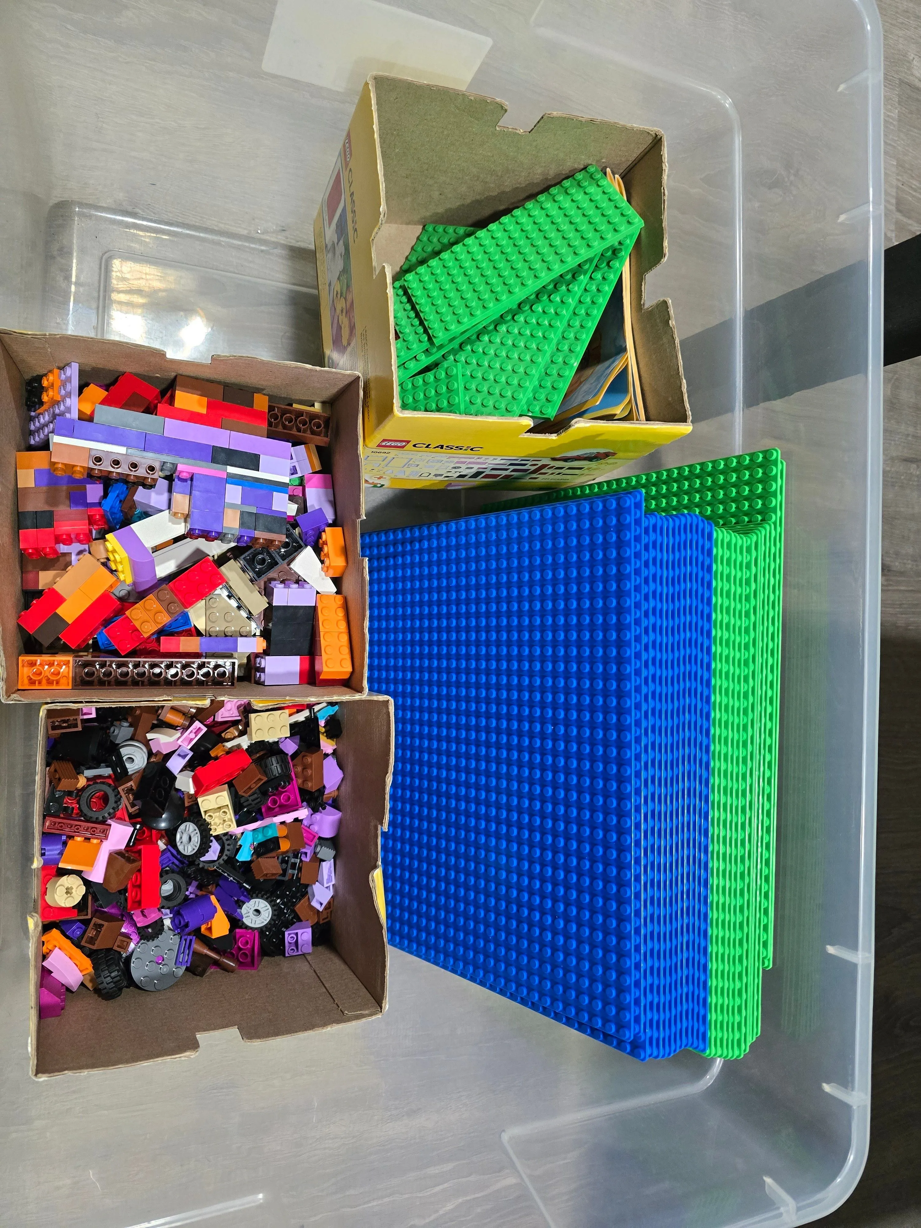 Product image for Legos random assortment read description 