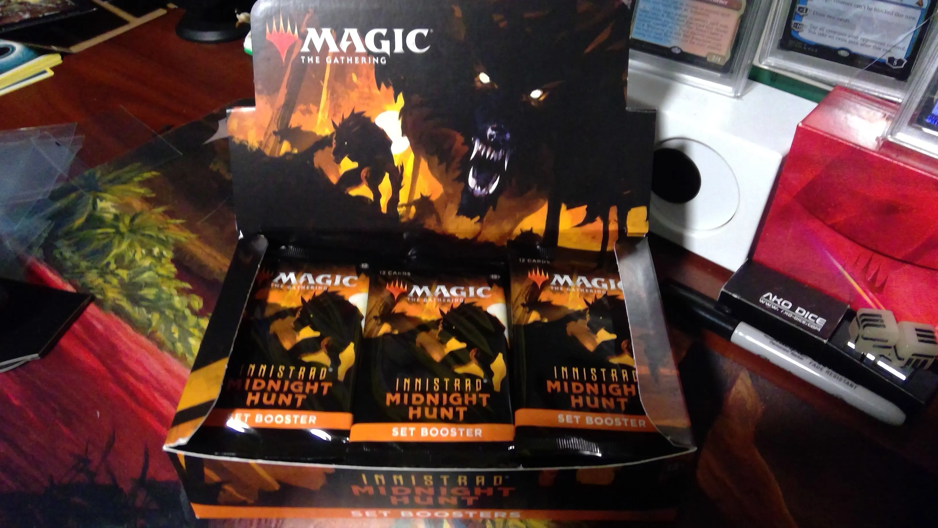 Product image for Midnight Hunt Set Booster