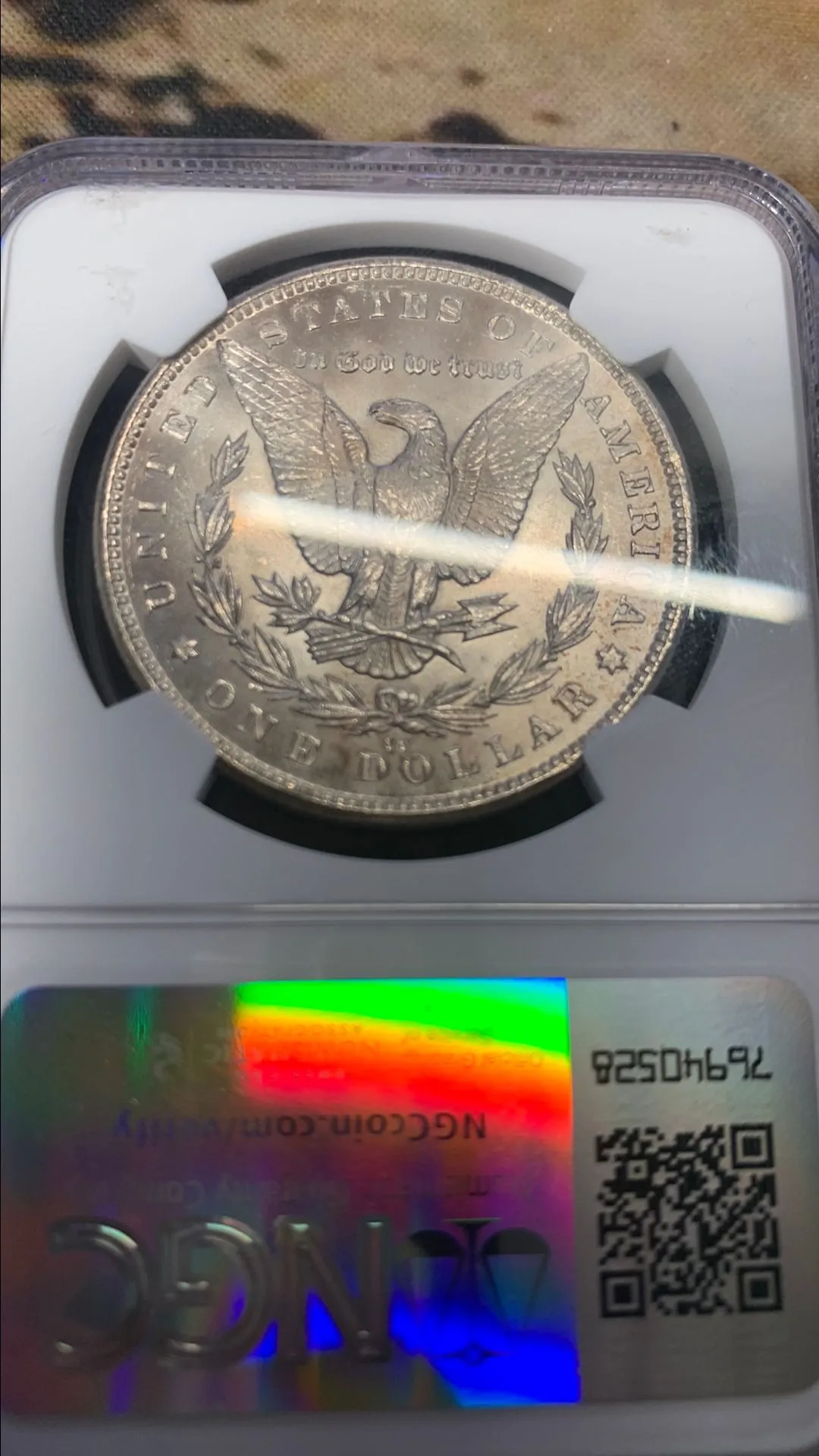 Listing Image Blurred Background