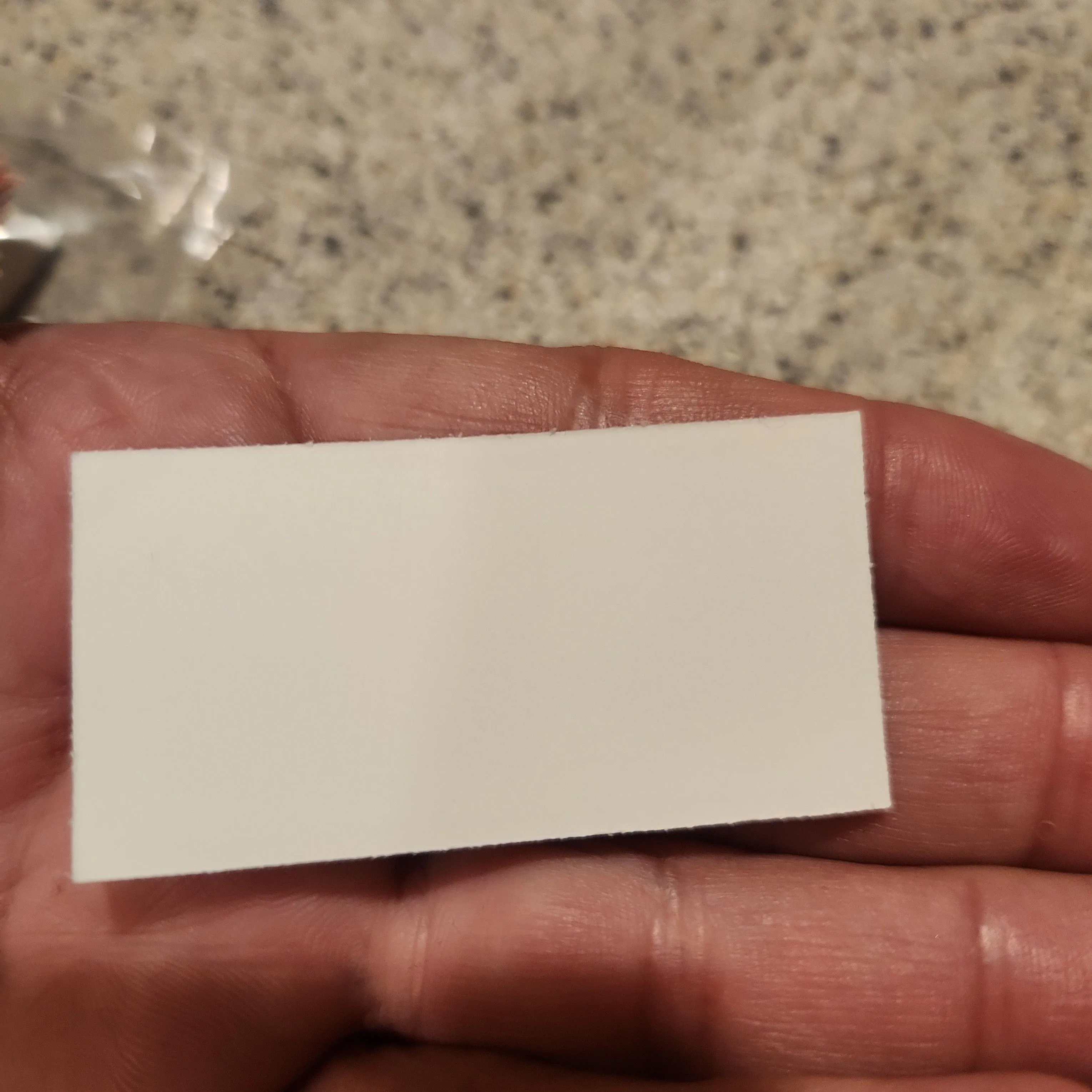 Listing Image Blurred Background