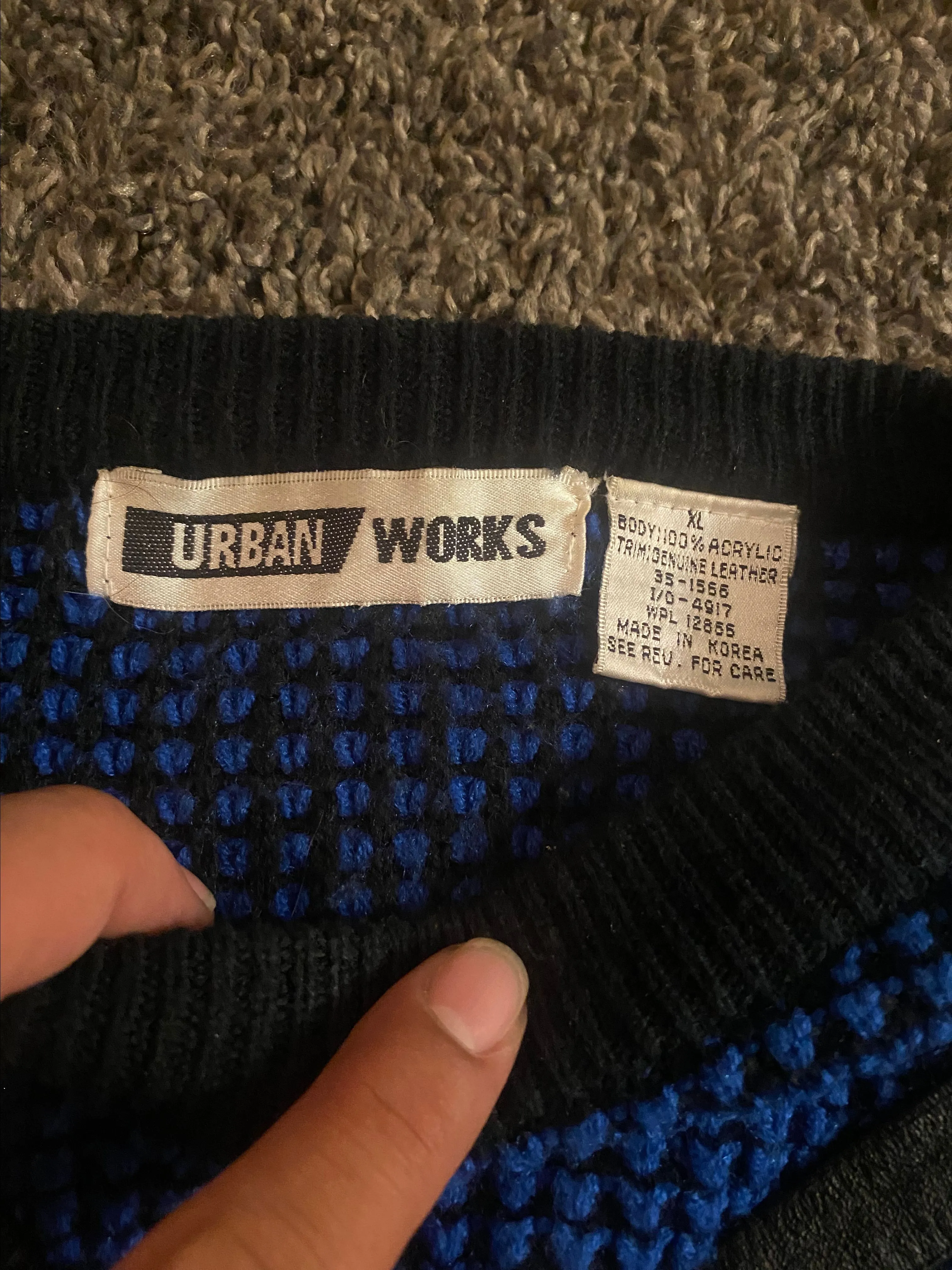 Listing Image Blurred Background