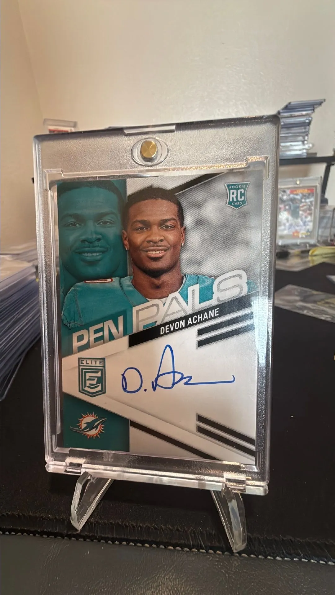 Product image for Devon Achane Rookie Pen Pals Auto Blue Ink!