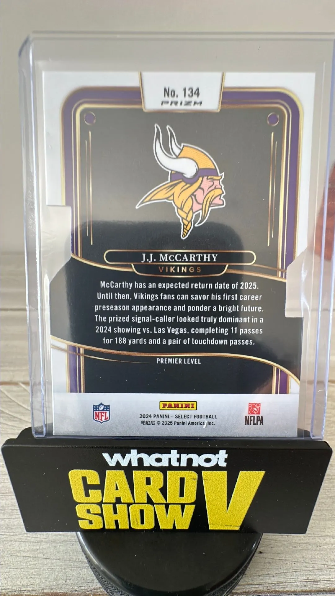 Listing Image Blurred Background