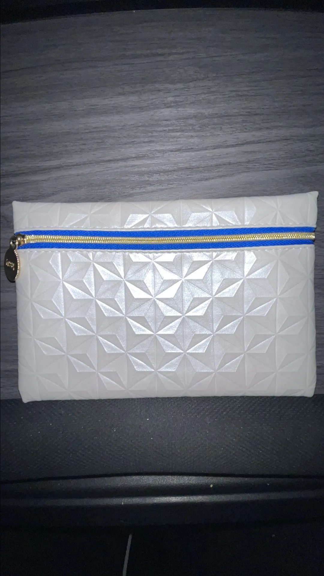 Product image for Ipsy  Bag - 2 - Geometric - Light Silver