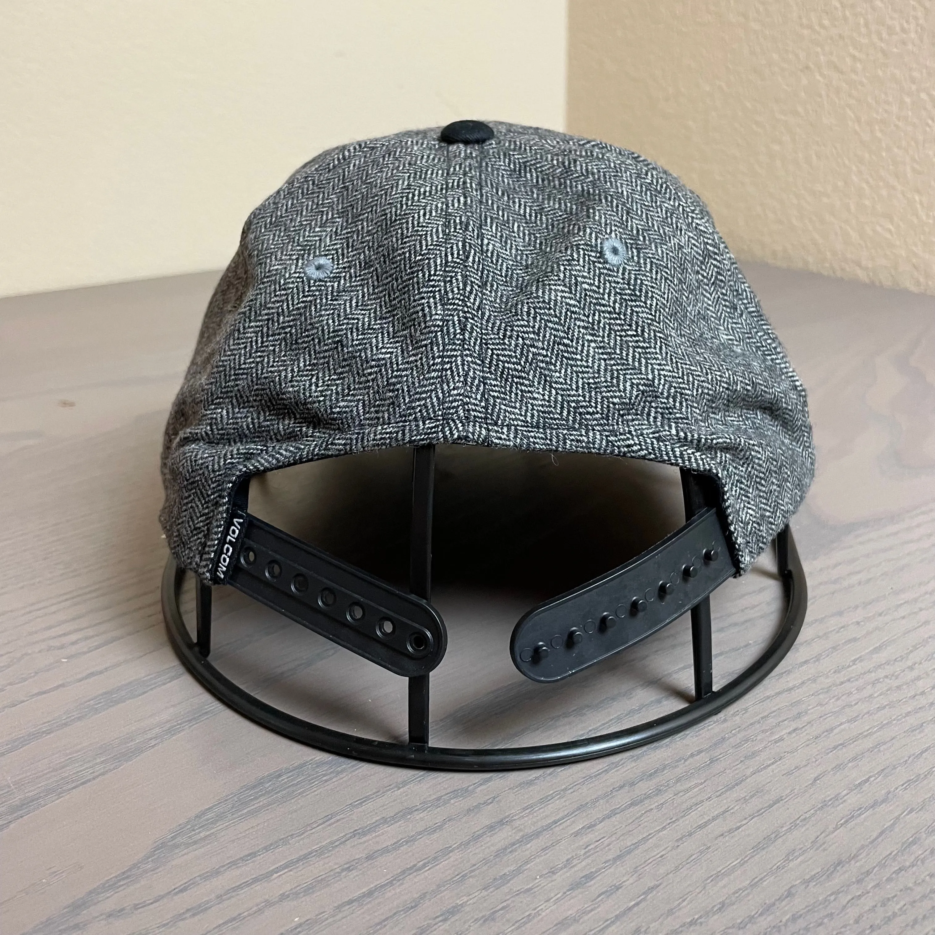 Listing Image Blurred Background