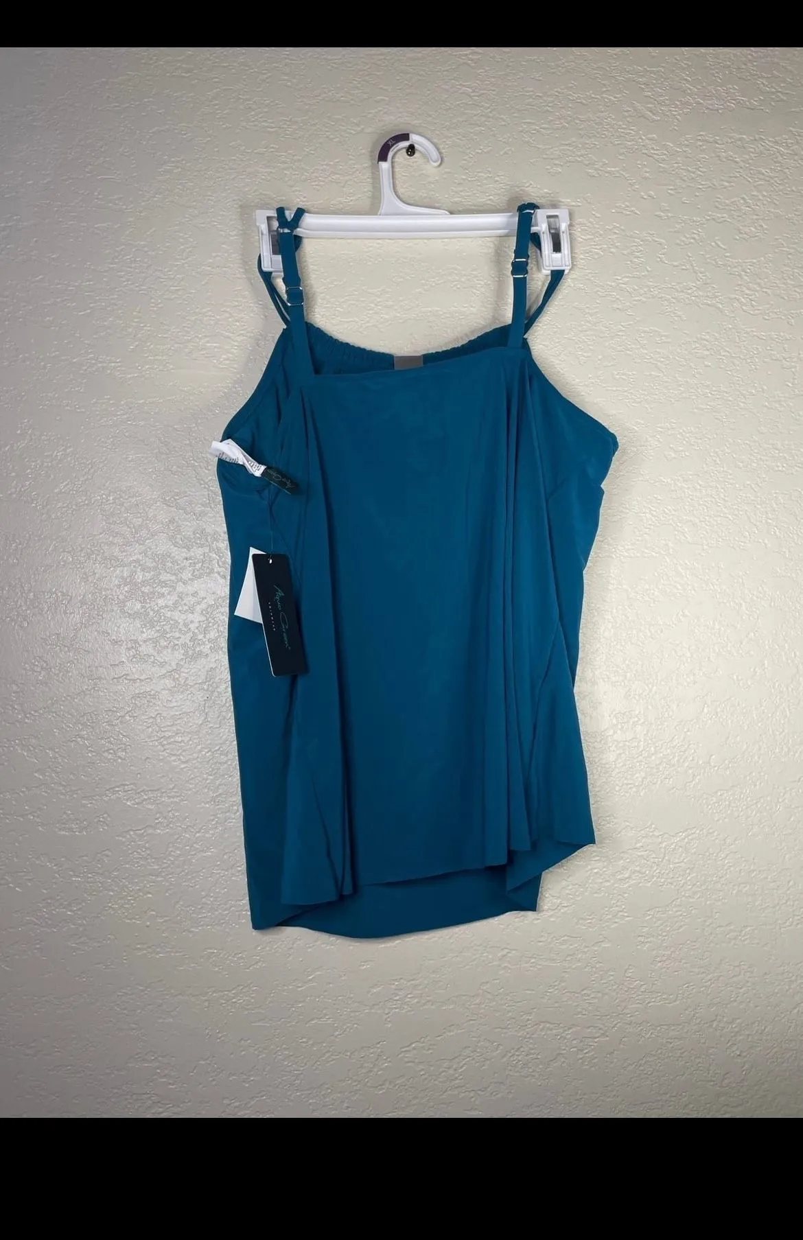 Listing Image Blurred Background