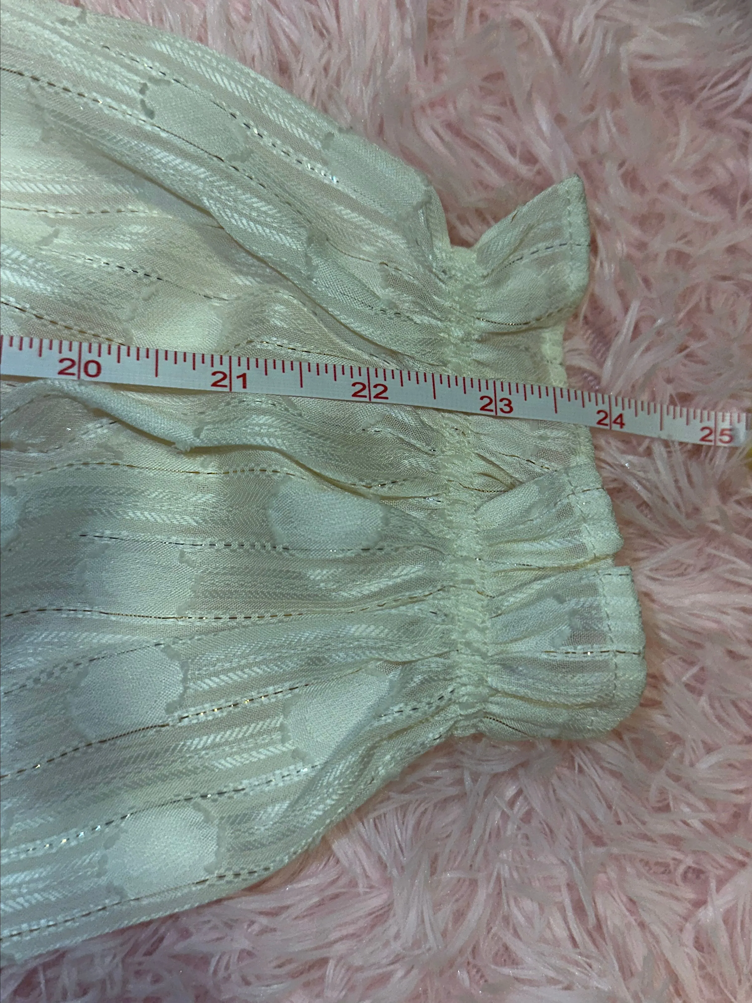 Listing Image Blurred Background