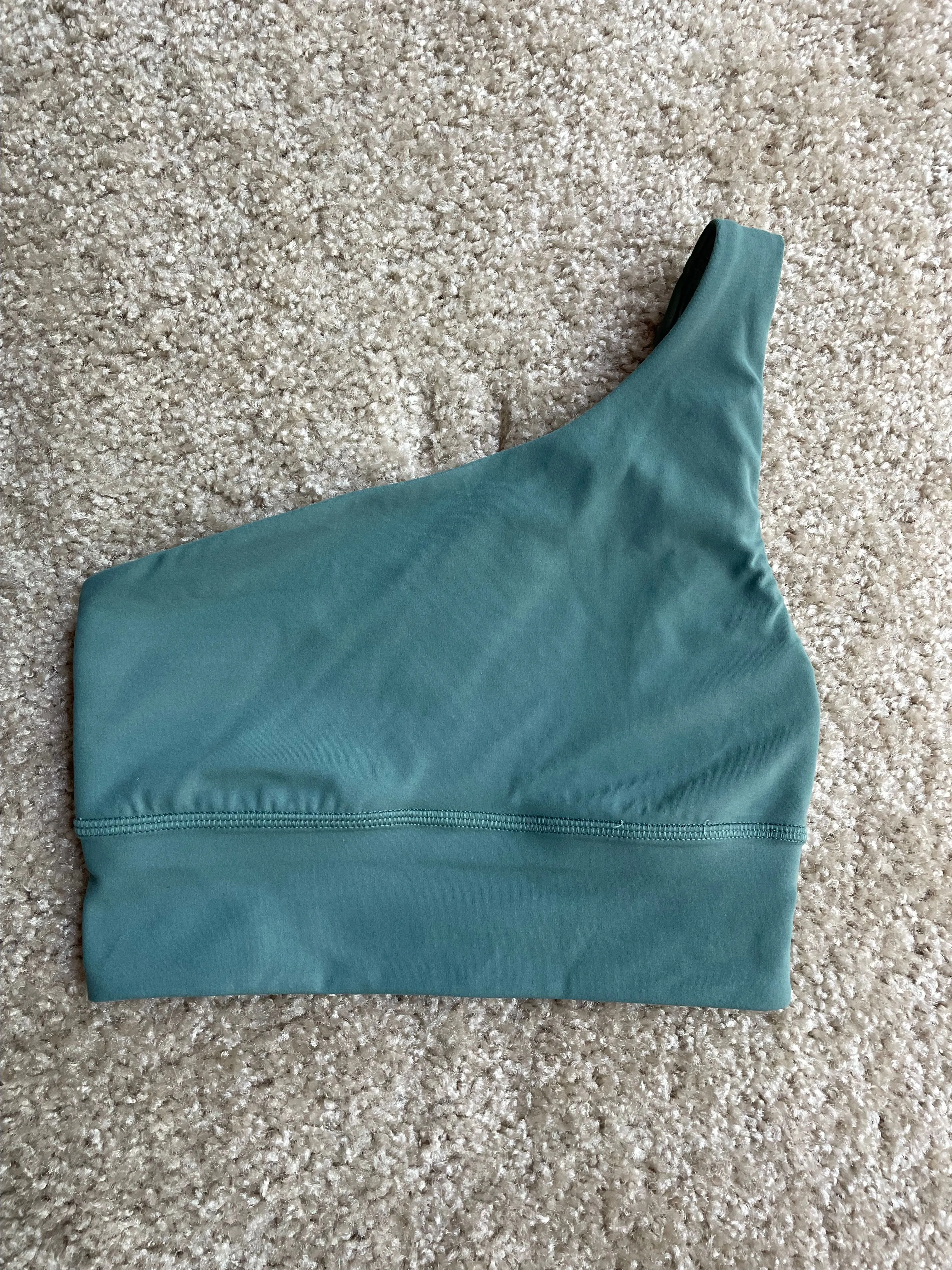 Listing Image Blurred Background