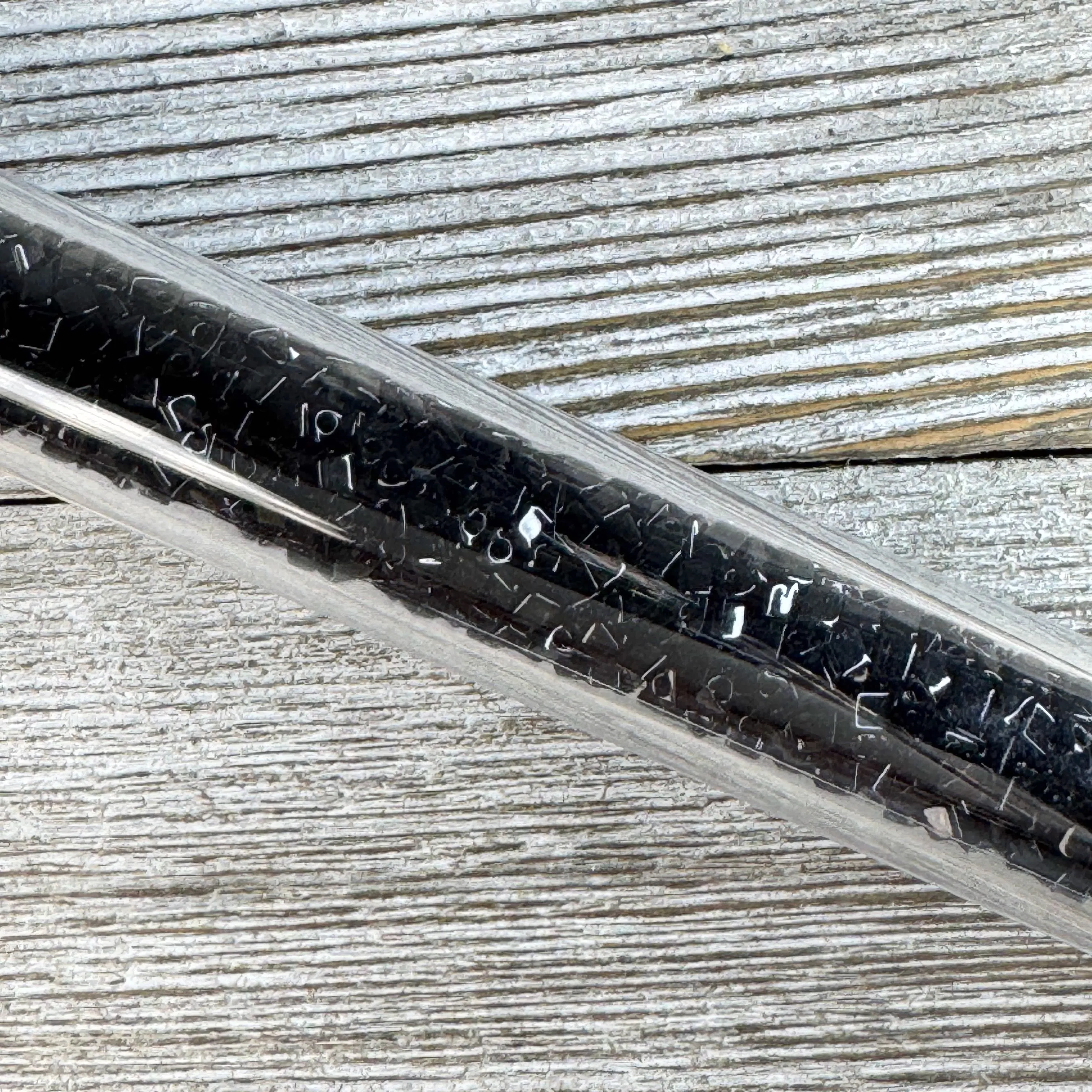 Product image for Opaque Black Triangles 10/0