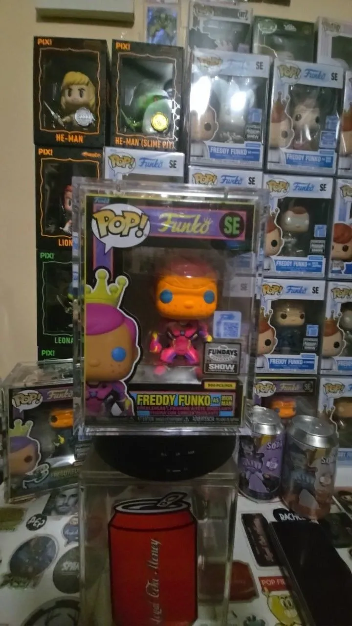 Product image for blacklight Ironman 