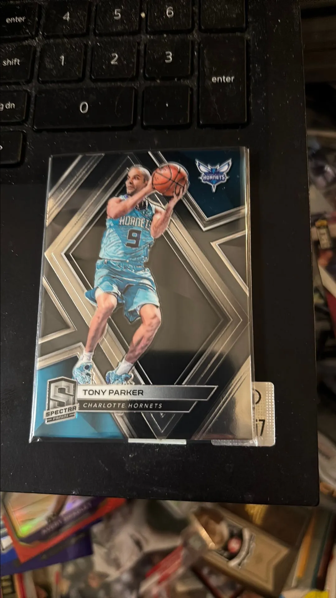 Product image for Tony Parker 2018 spectra /175 Hornets