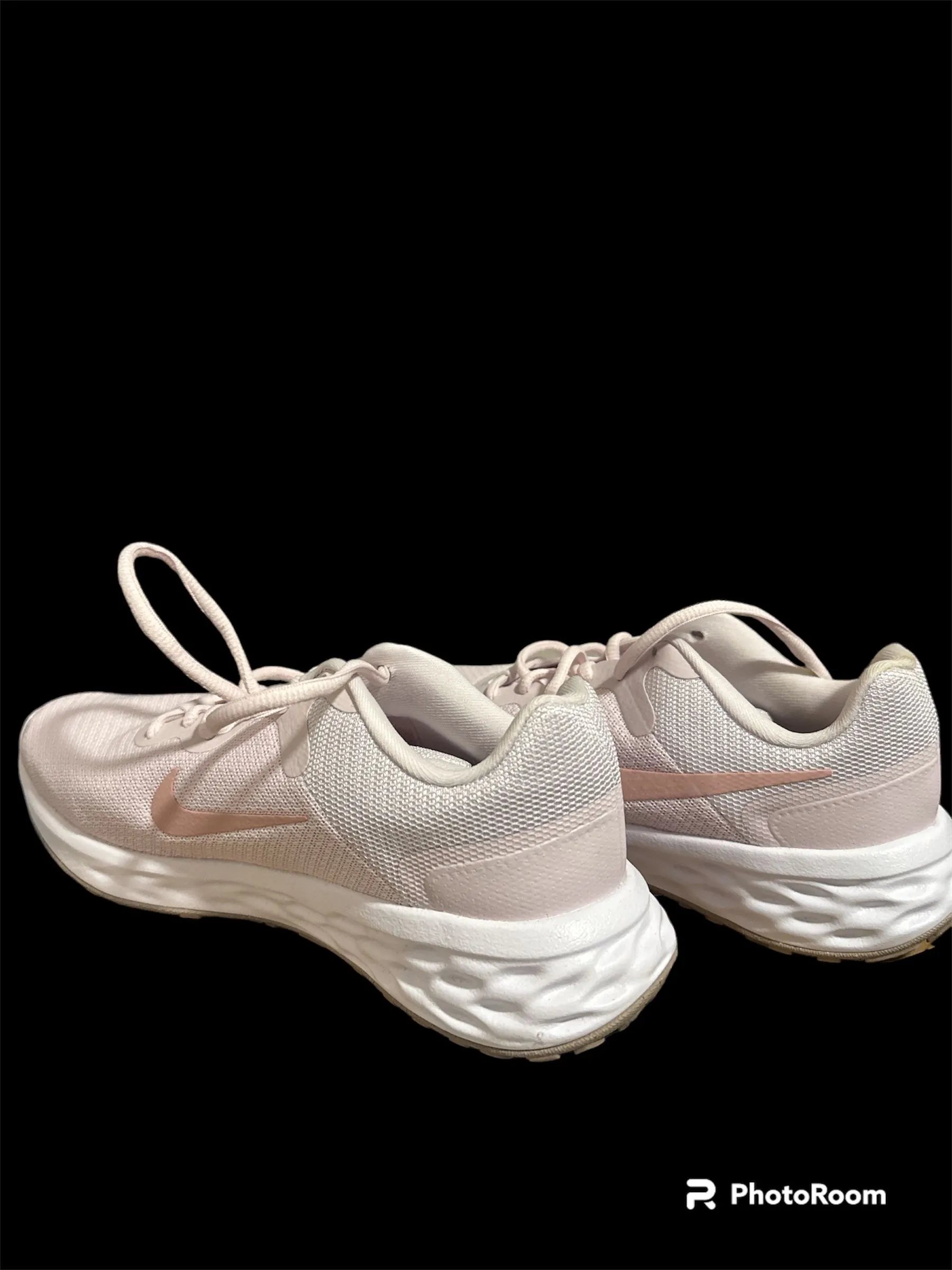 Listing Image Blurred Background