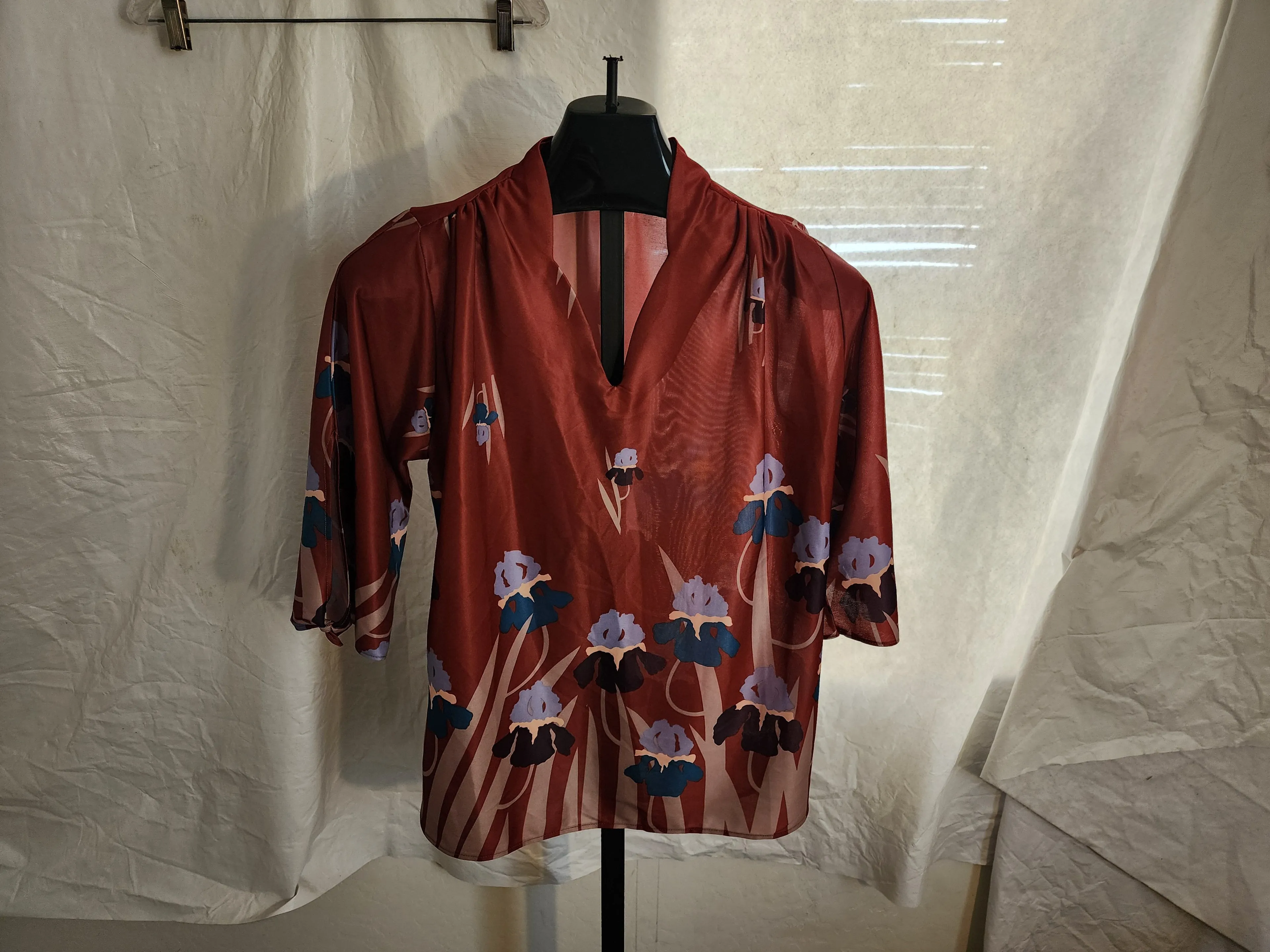 Product image for 1980s Prettty Top 3/4 Length Sleeve Floral Top