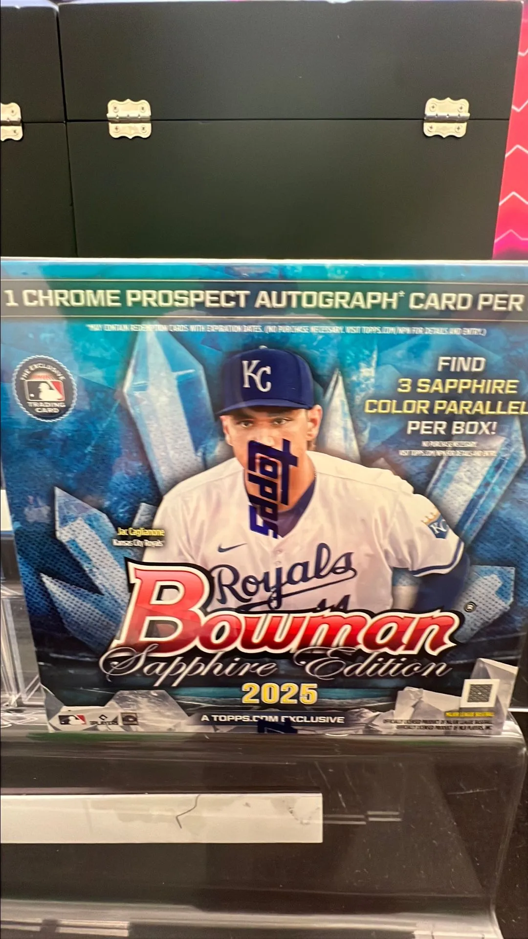 Product image for 1 BOX SAPPHIRE (RANDOM TEAMER)
