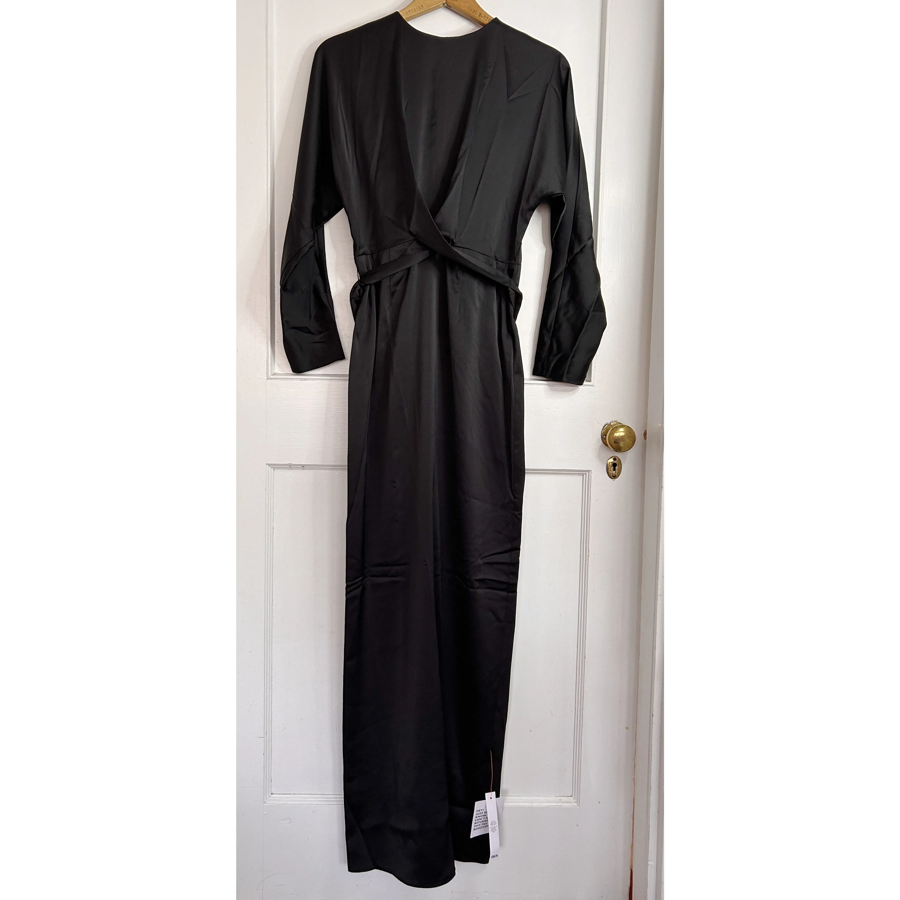 Listing Image Blurred Background