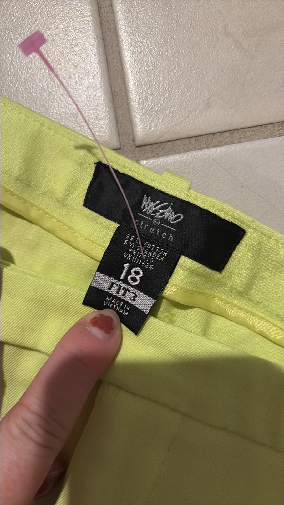 Listing Image Blurred Background