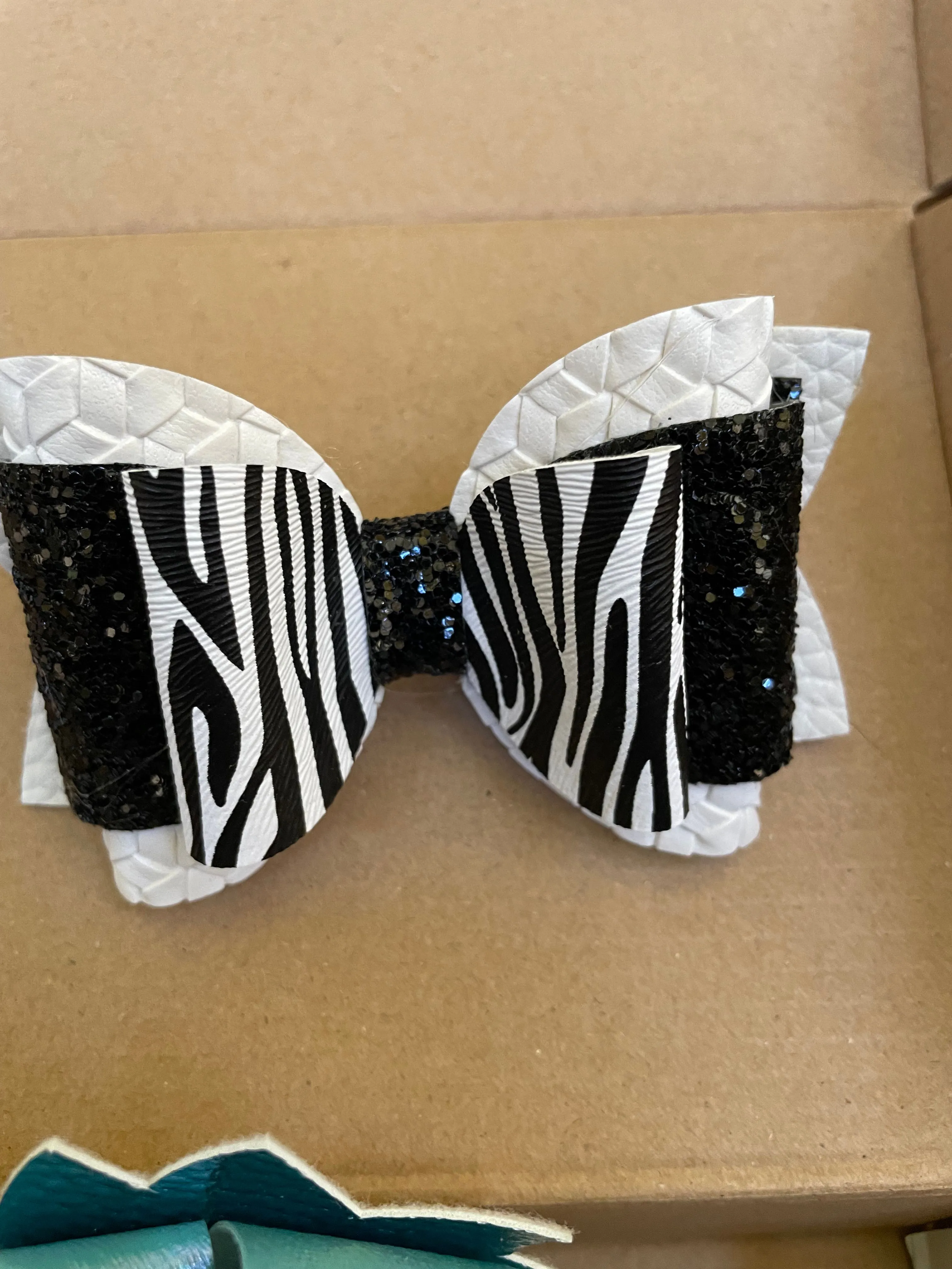 Product image for Zebra custom bow